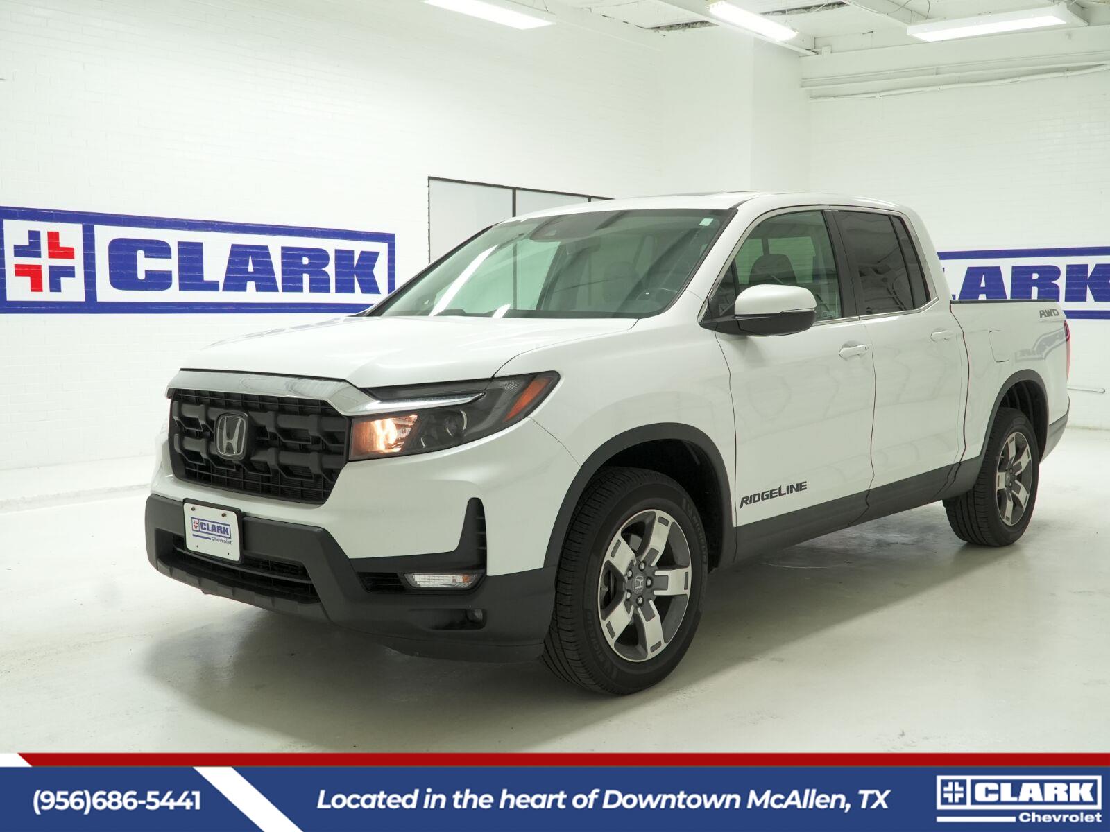 Platinum White Pearl 2024 Honda Ridgeline Pickup Truck All-Wheel Drive Automatic
