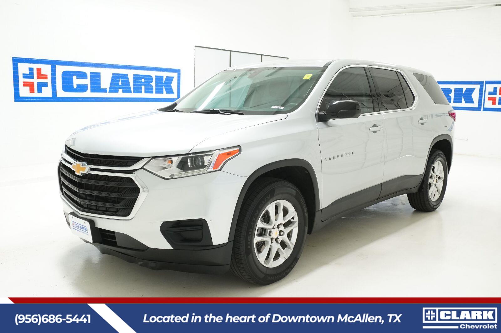 Silver Ice Metallic 2021 Chevrolet Traverse SUV / Crossover Front-Wheel Drive 9-Speed Automatic