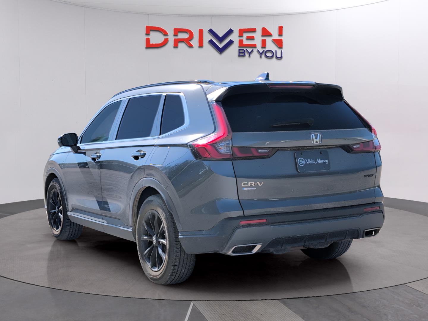 View vehicle photo 3