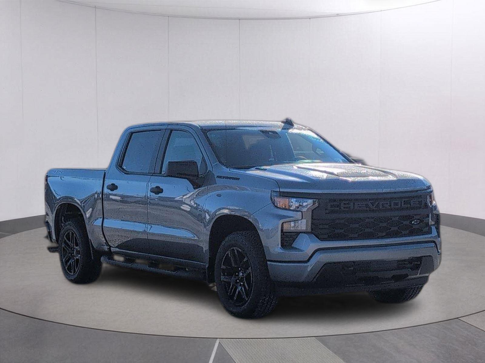 Sterling Gray Metallic 2026 Chevrolet Silverado 1500 Pickup Truck Four-Wheel Drive 8-Speed Automatic