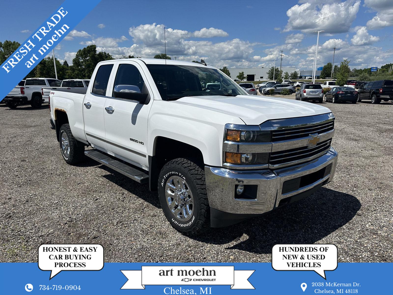 Summit White 2016 Chevrolet Silverado 2500HD Pickup Truck Four-Wheel Drive 6-Speed Automatic