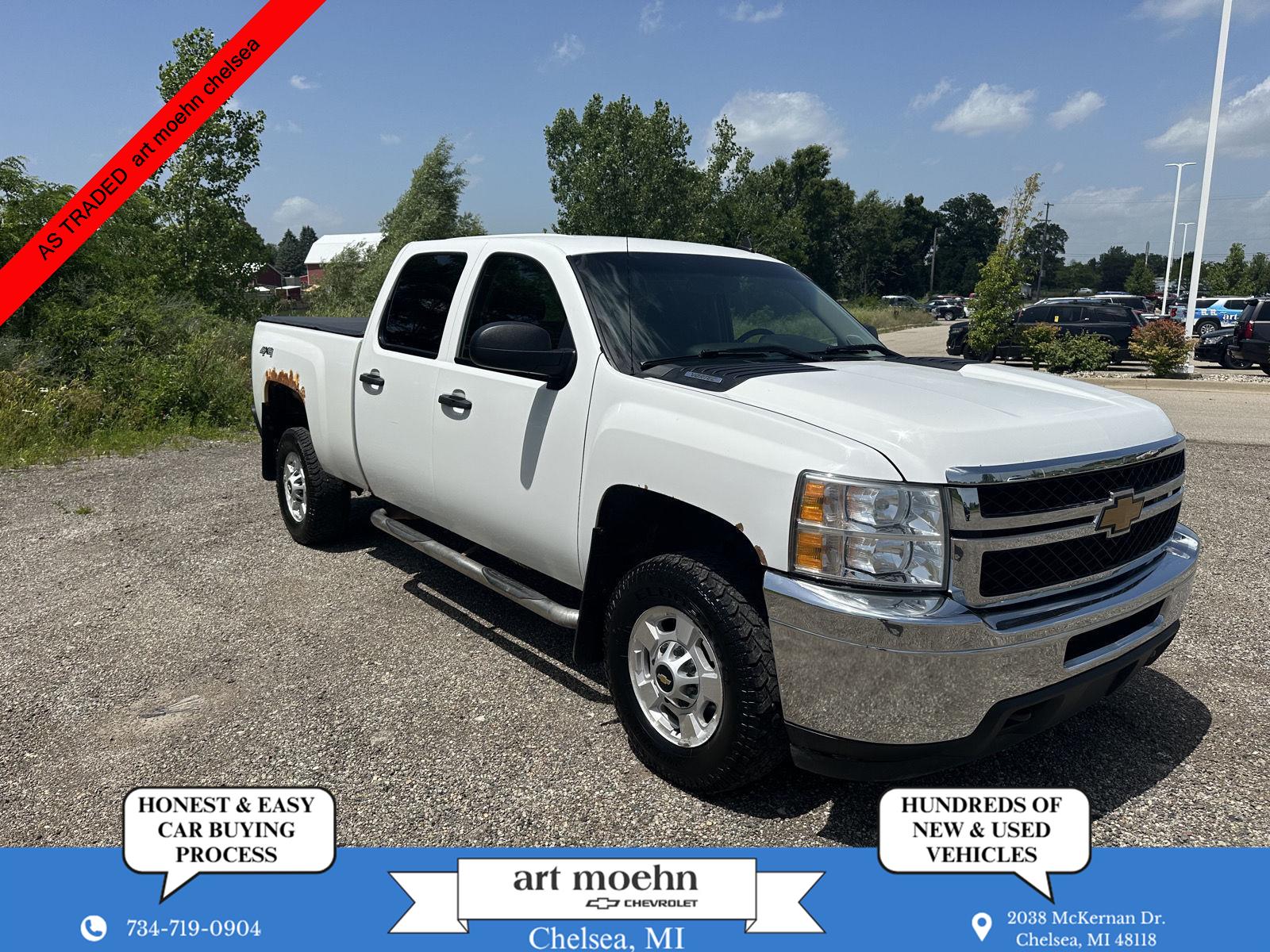 Summit White 2014 Chevrolet Silverado 2500HD Pickup Truck Four-Wheel Drive 6-Speed Automatic