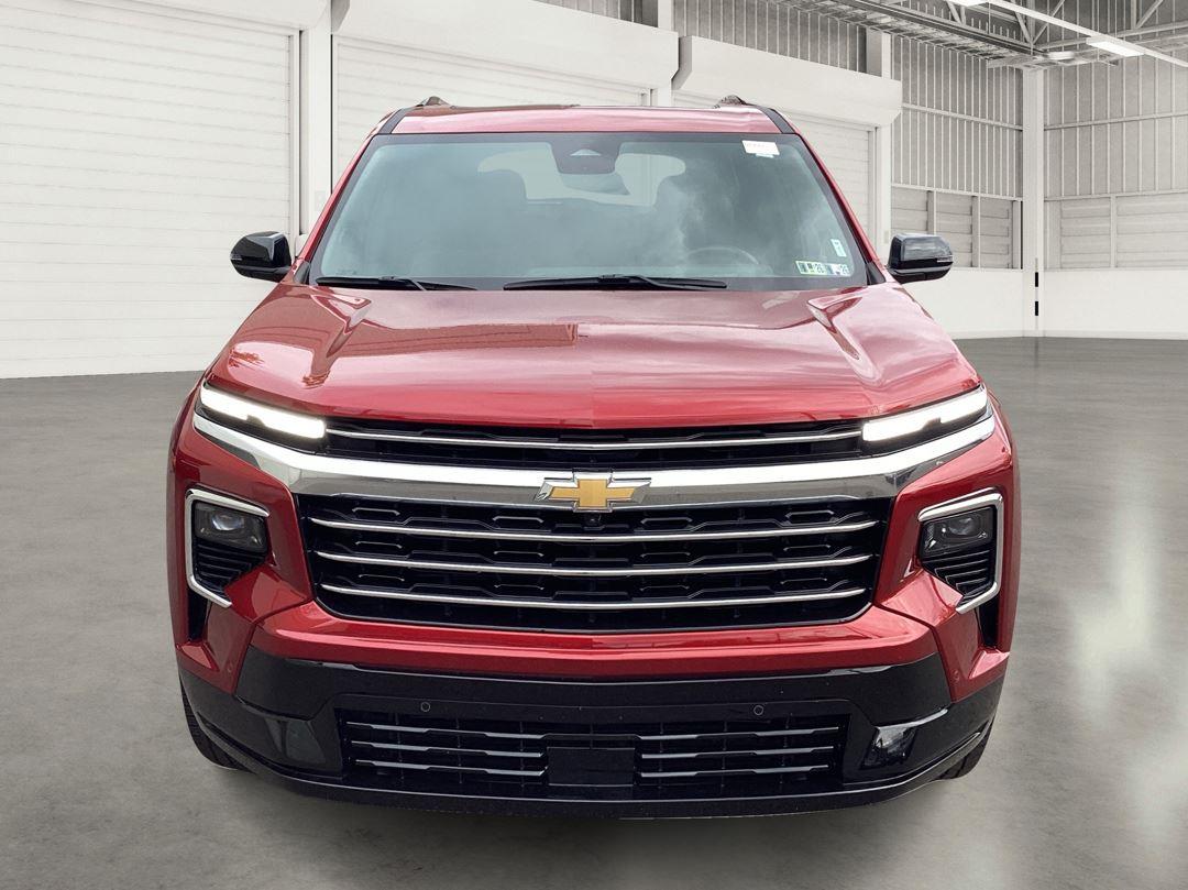 Used 2025 Chevrolet Traverse SUV