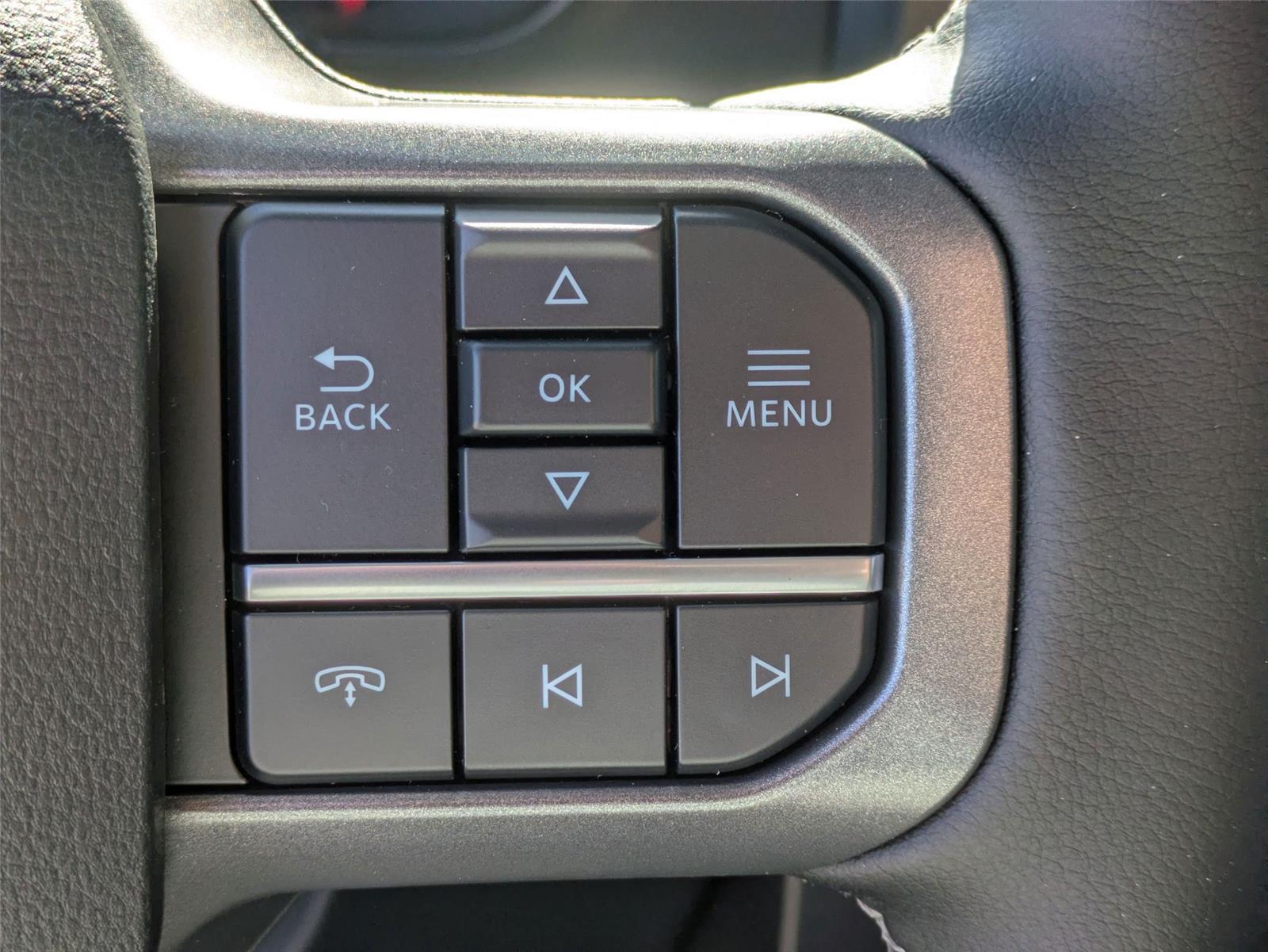 New 2026 Star White Metallic Tri-Coat Ford LARIAT image 19