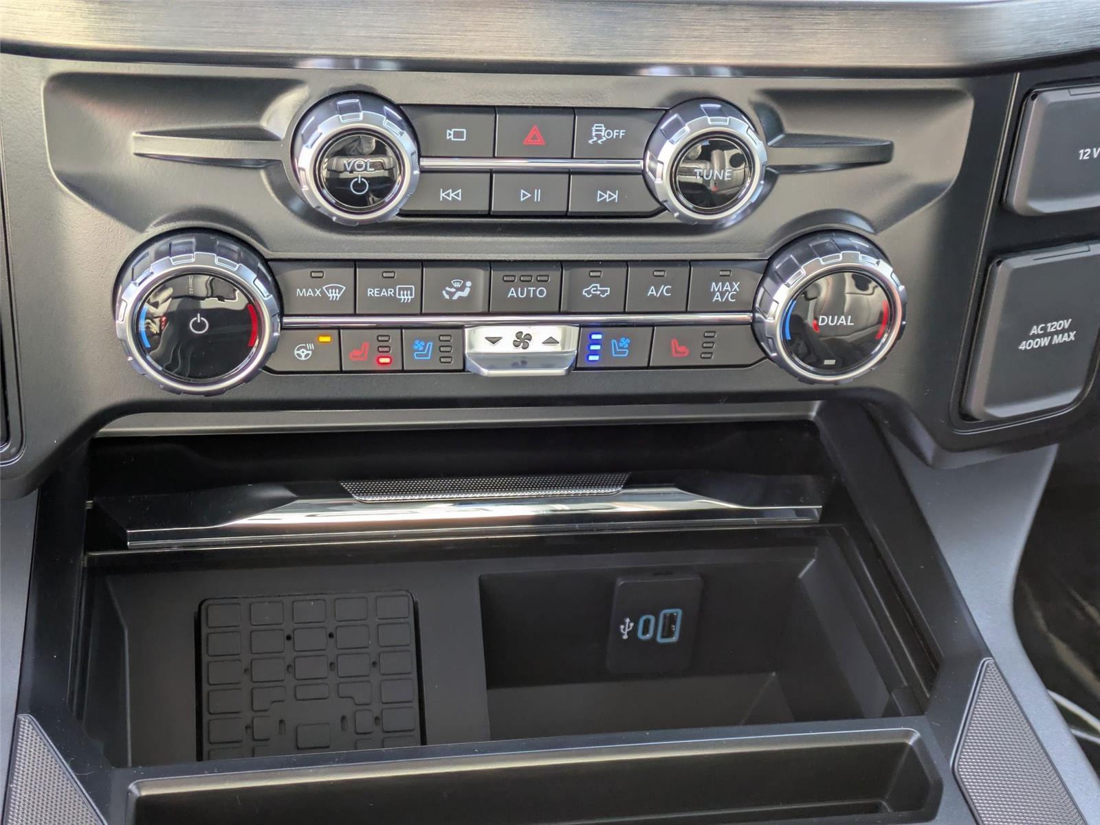 New 2026 Star White Metallic Tri-Coat Ford LARIAT image 25