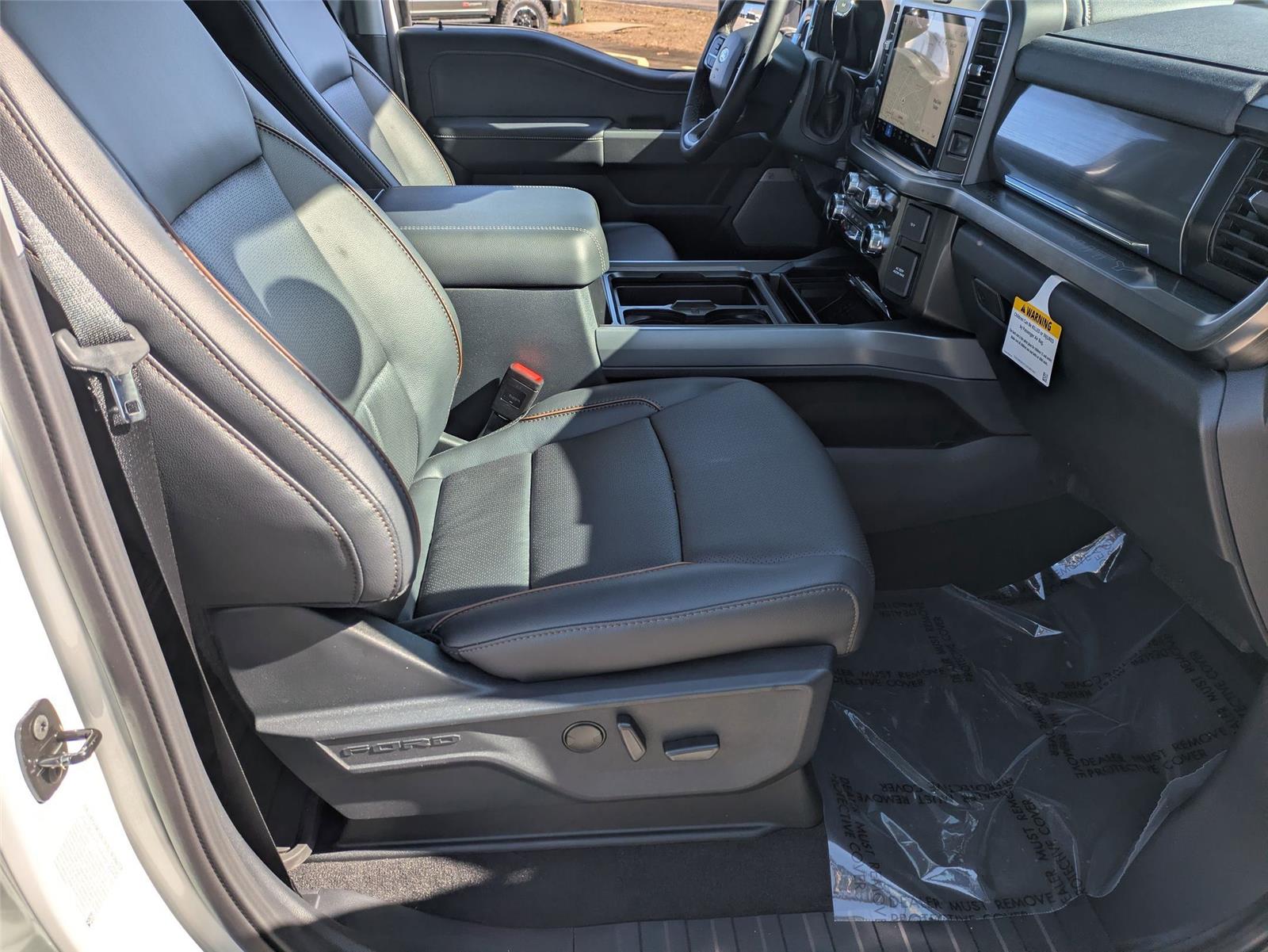 New 2026 Star White Metallic Tri-Coat Ford LARIAT image 39