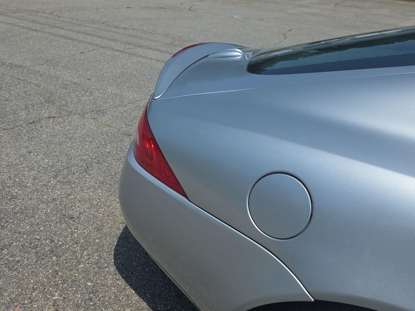 Used 2010 Liquid Silver Jaguar XKR image 10