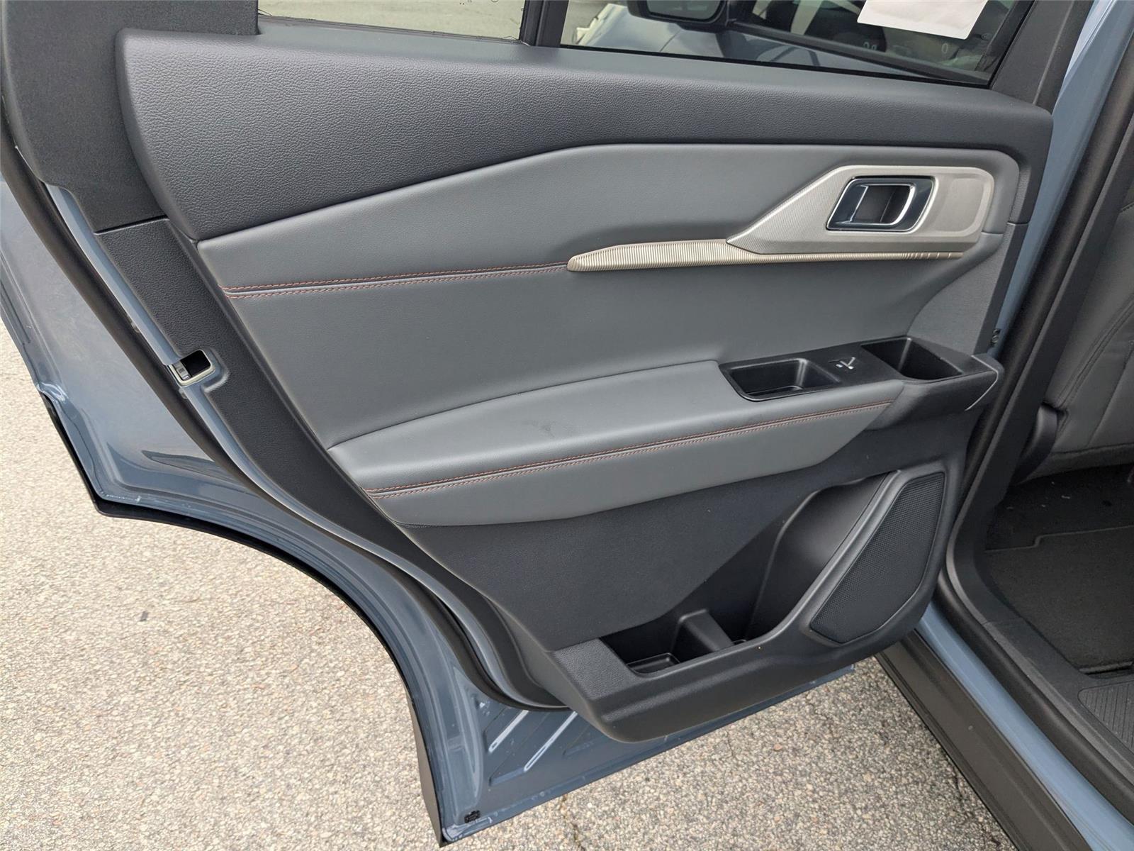 New 2026 Vapor Blue Metallic Ford Active w/200A Pkg image 24