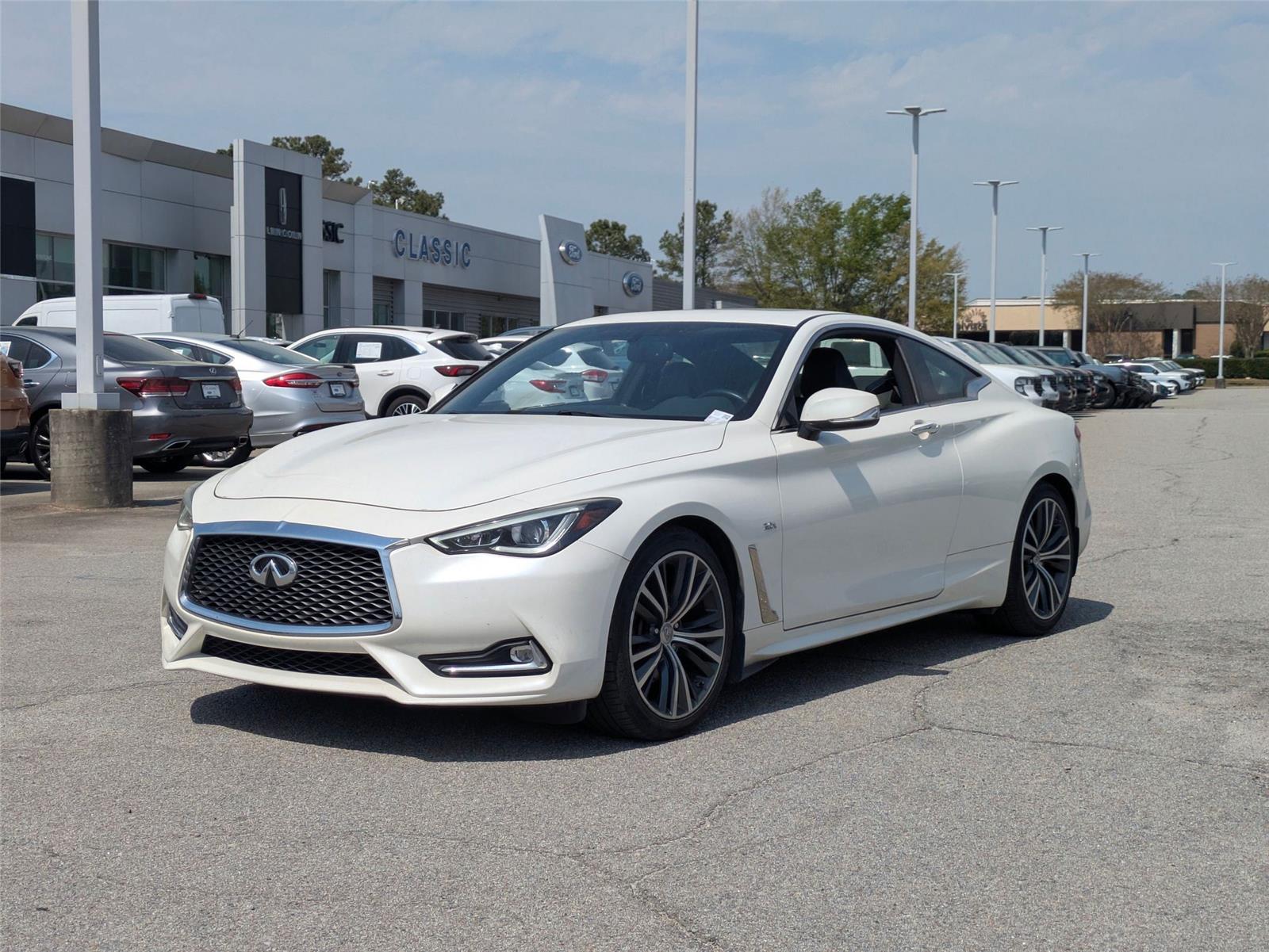 2018 INFINITI Q60 3.0t Luxe Coupe AWD