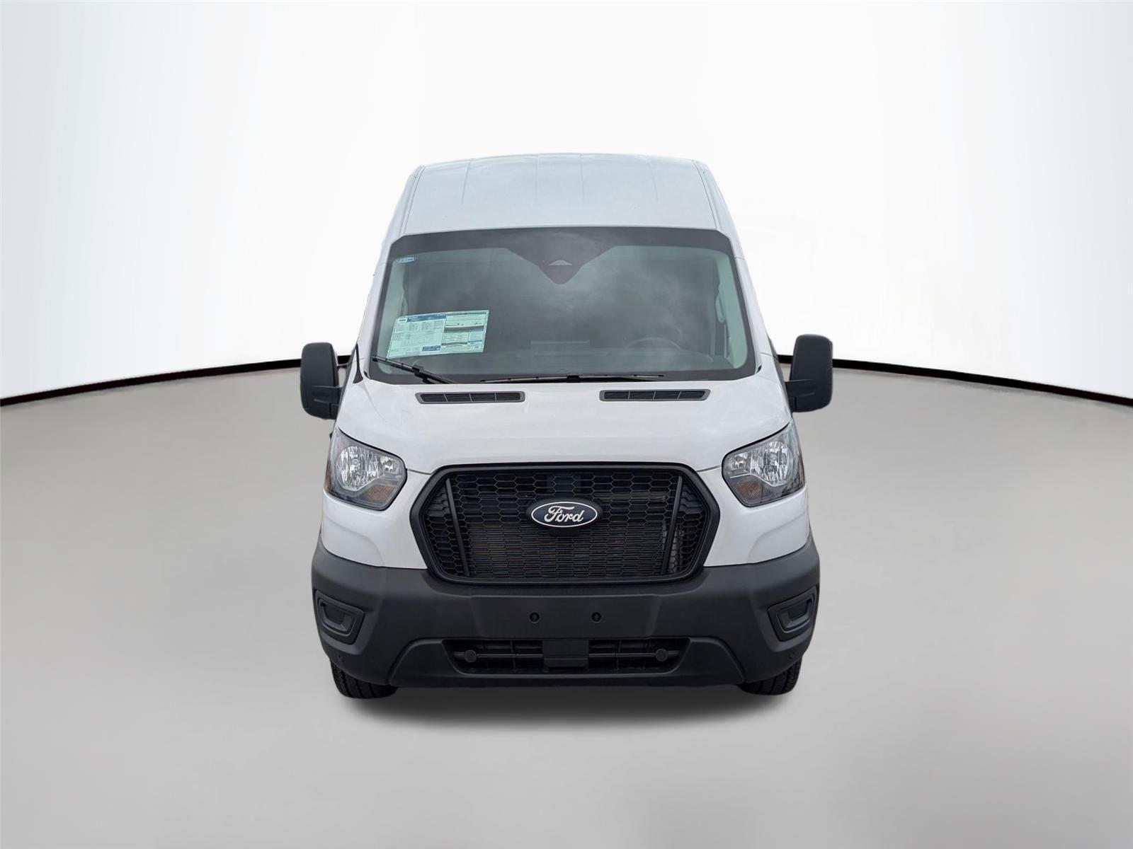 New 2026 Oxford White Ford T350 image 2