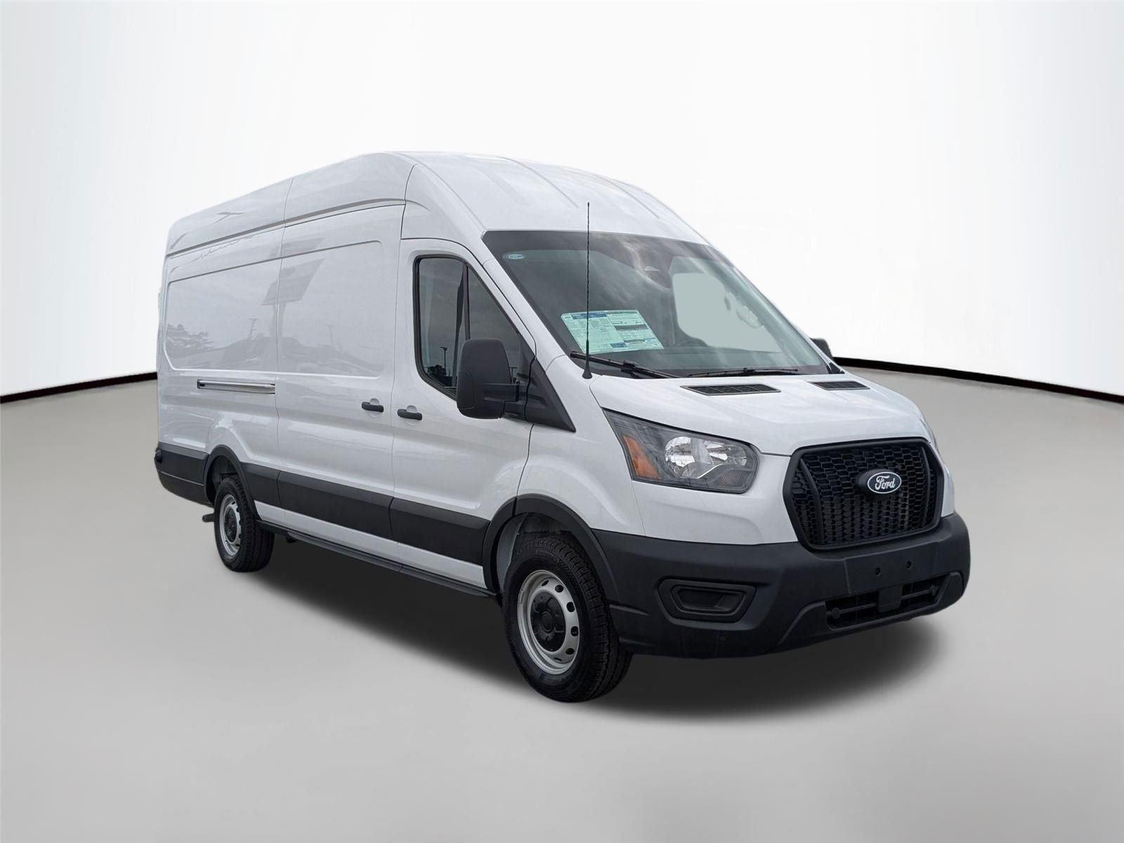 New 2026 Oxford White Ford T350 image 3