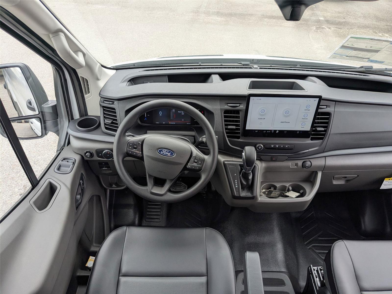 New 2026 Oxford White Ford T350 image 23
