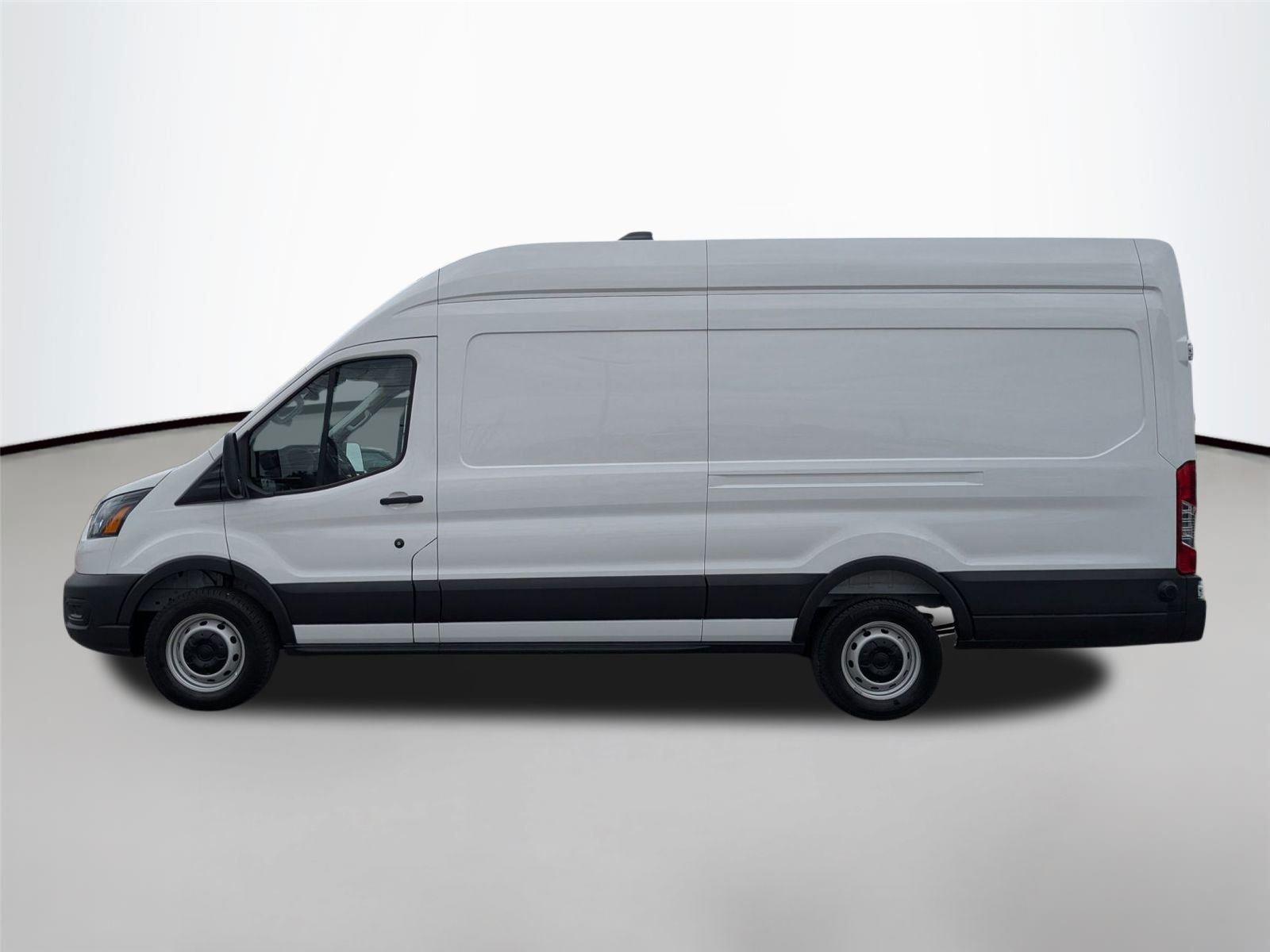 New 2026 Oxford White Ford T350 image 8