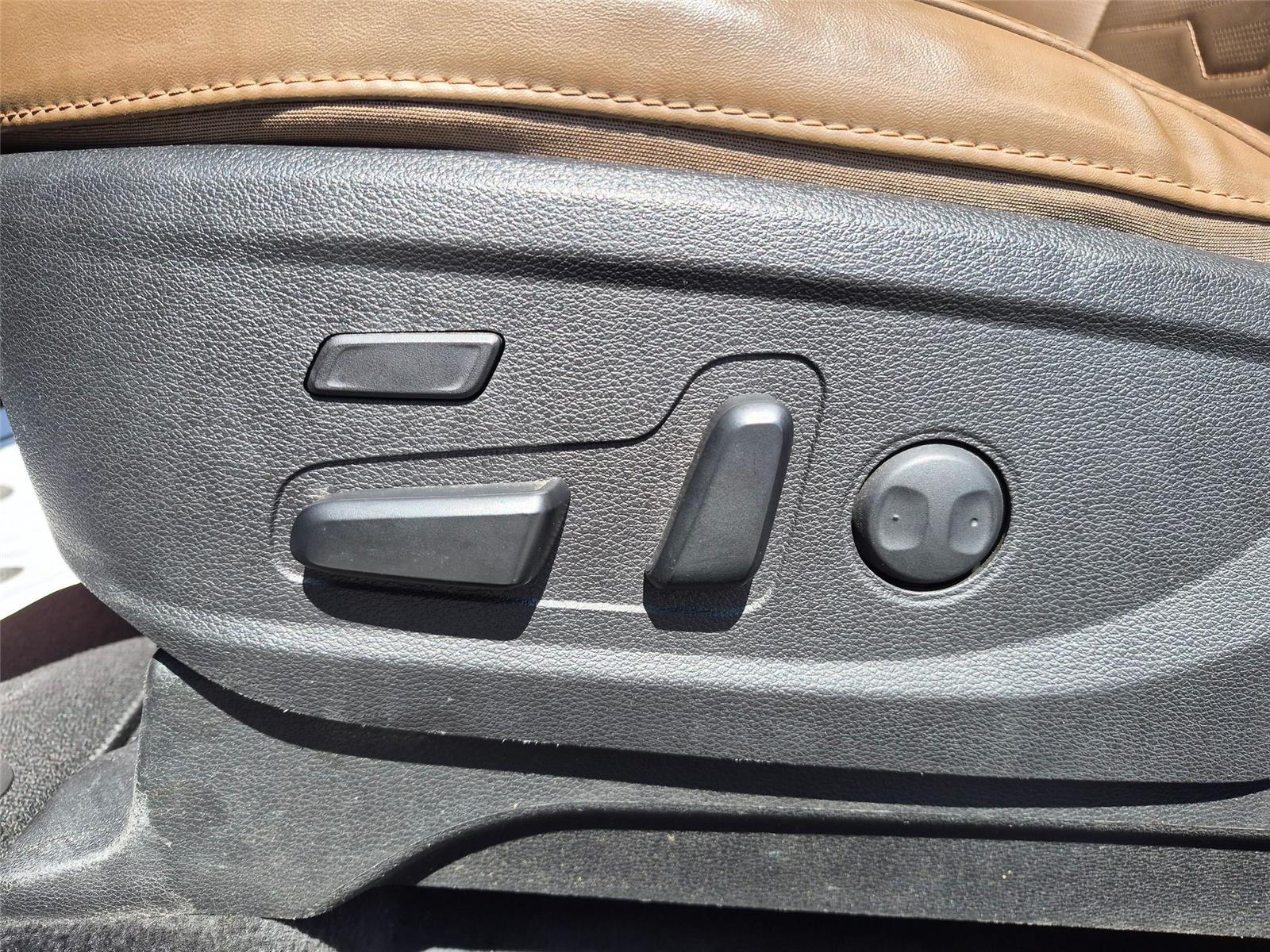 Used 2020 Ebony Black Kia SX image 14