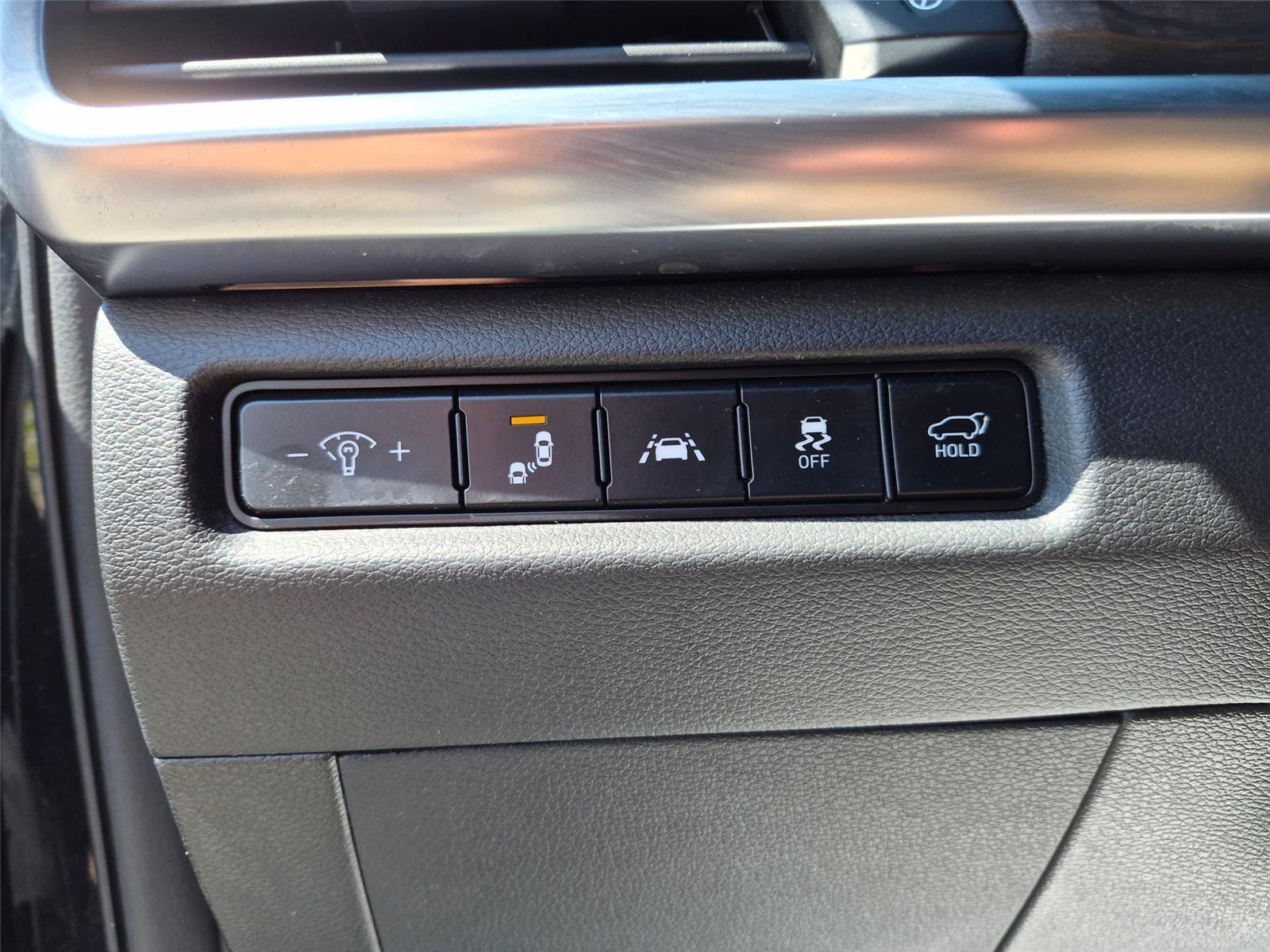 Used 2020 Ebony Black Kia SX image 15