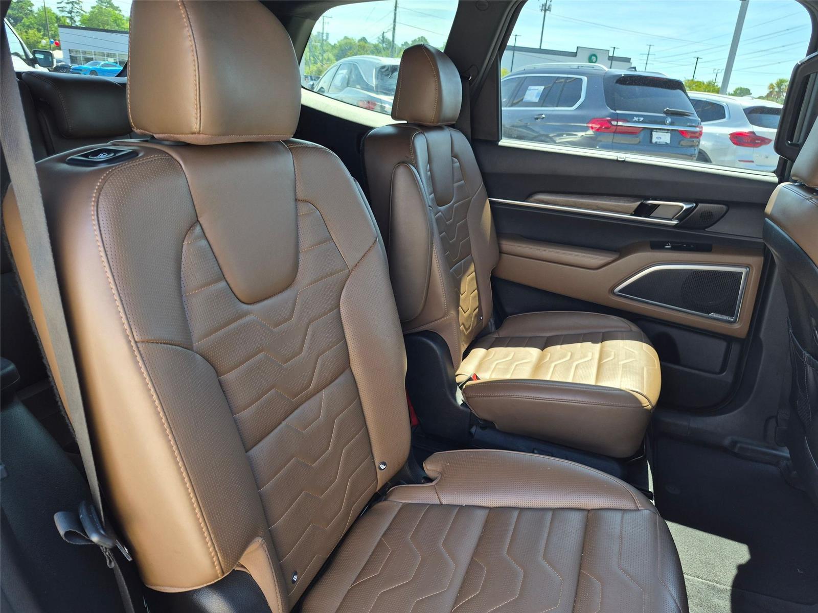 Used 2020 Ebony Black Kia SX image 30