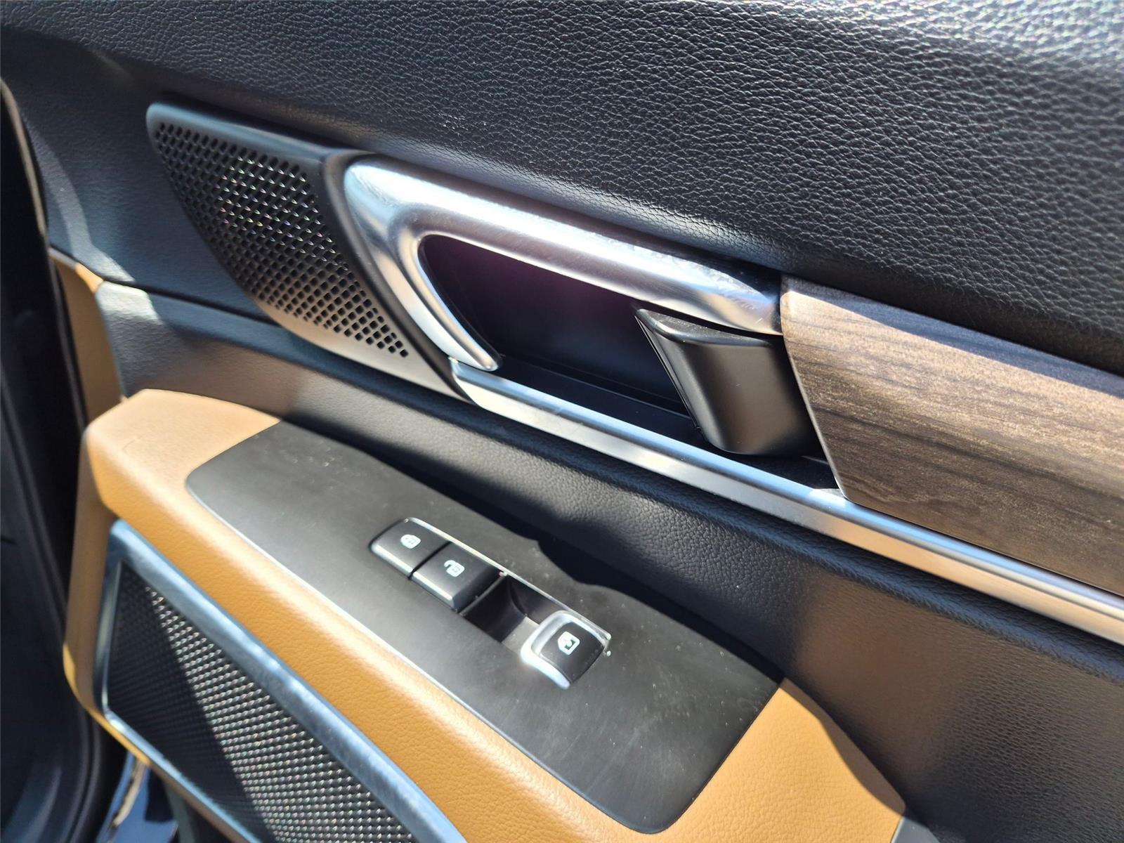Used 2020 Ebony Black Kia SX image 32