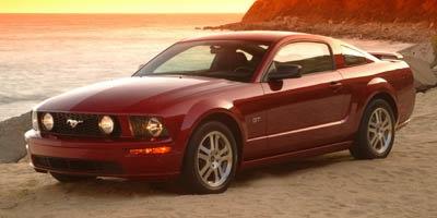 2006 Ford Mustang GT Deluxe Coupe RWD
