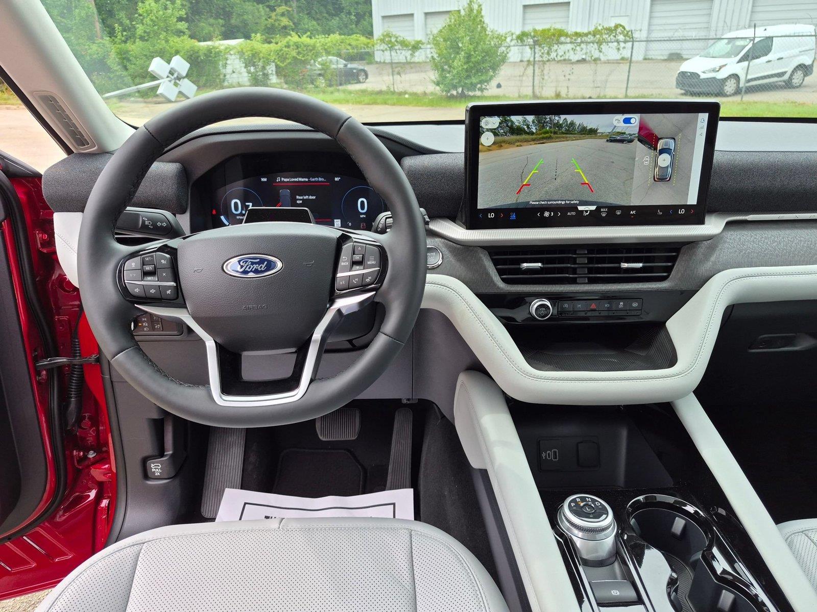 New 2026 Rapid Red Metallic Tinted Clearcoat Ford Platinum image 27