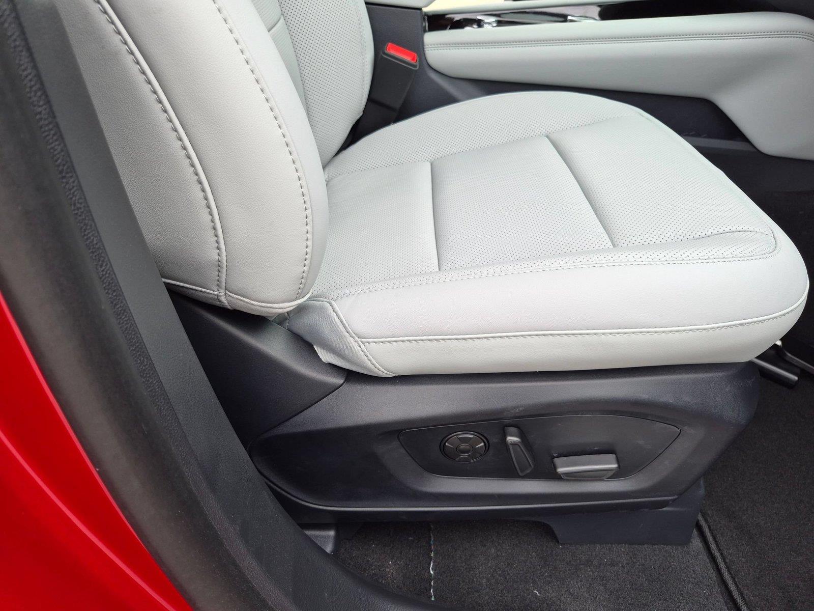 New 2026 Rapid Red Metallic Tinted Clearcoat Ford Platinum image 34