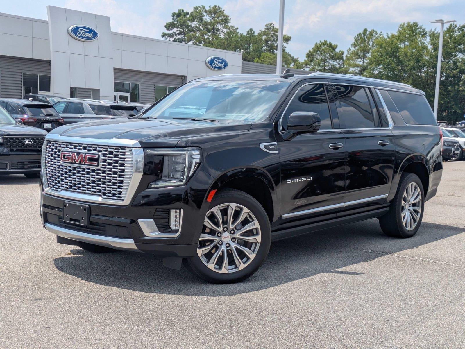 Onyx Black 2022 GMC Yukon XL SUV / Crossover Four-Wheel Drive Automatic