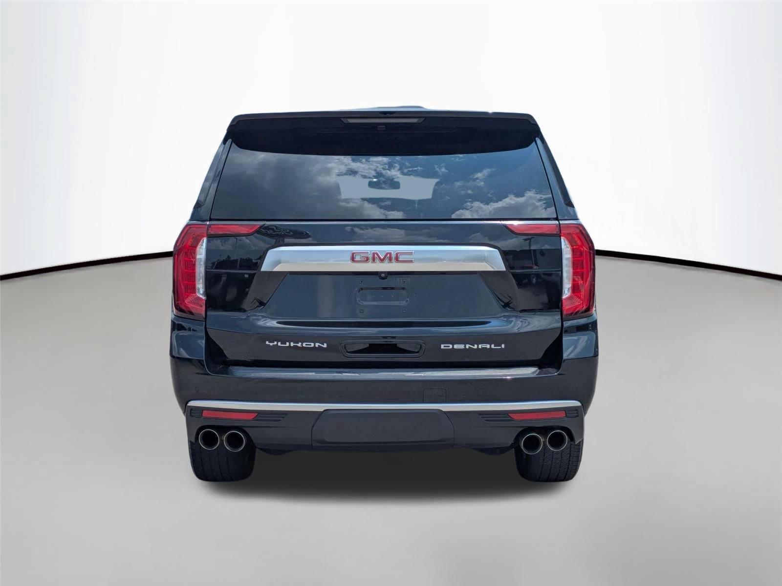 Used 2022 Onyx Black GMC Denali image 6