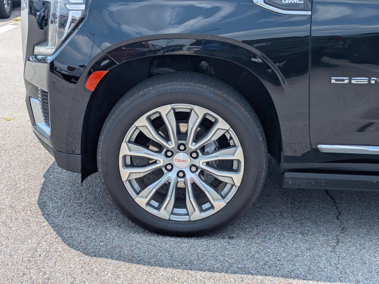 Used 2022 Onyx Black GMC Denali image 10