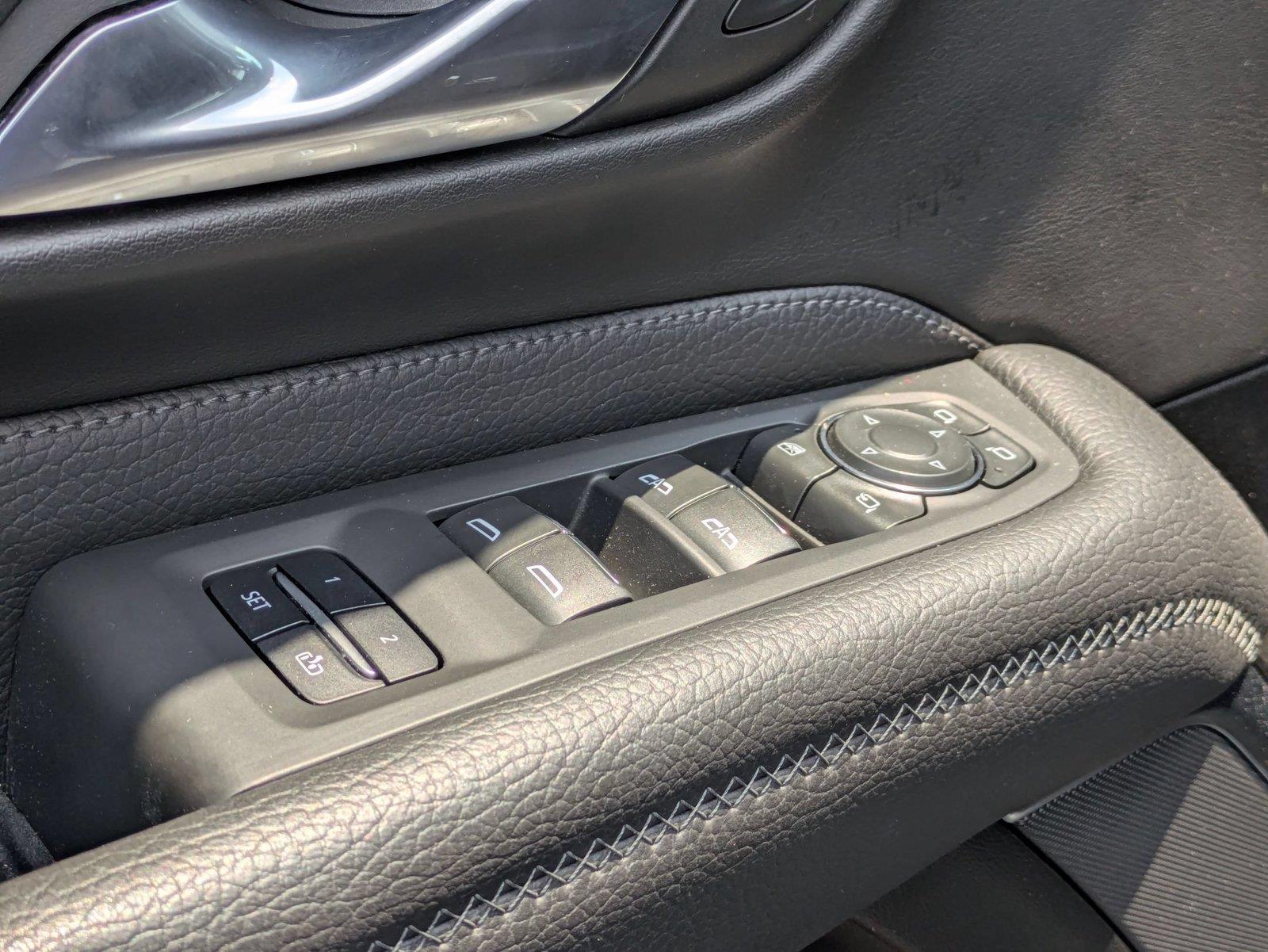 Used 2022 Onyx Black GMC Denali image 12