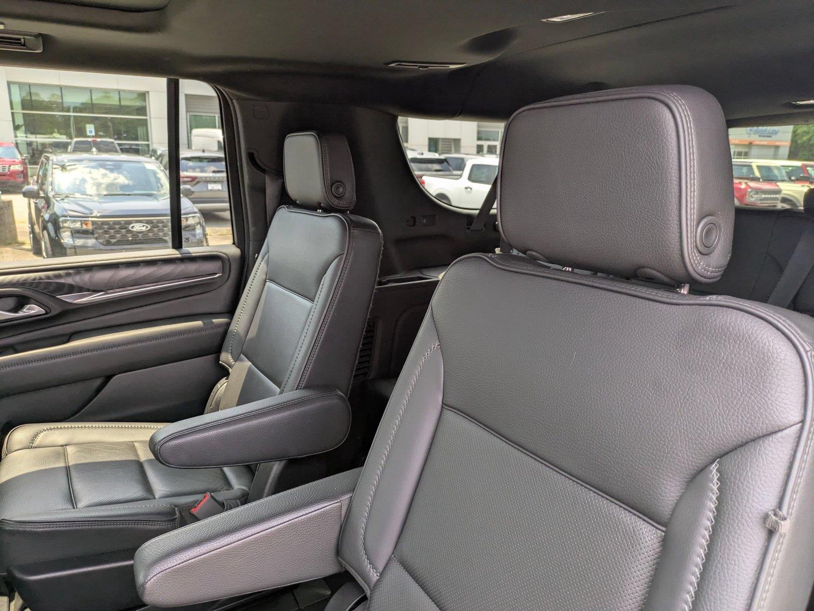 Used 2022 Onyx Black GMC Denali image 29