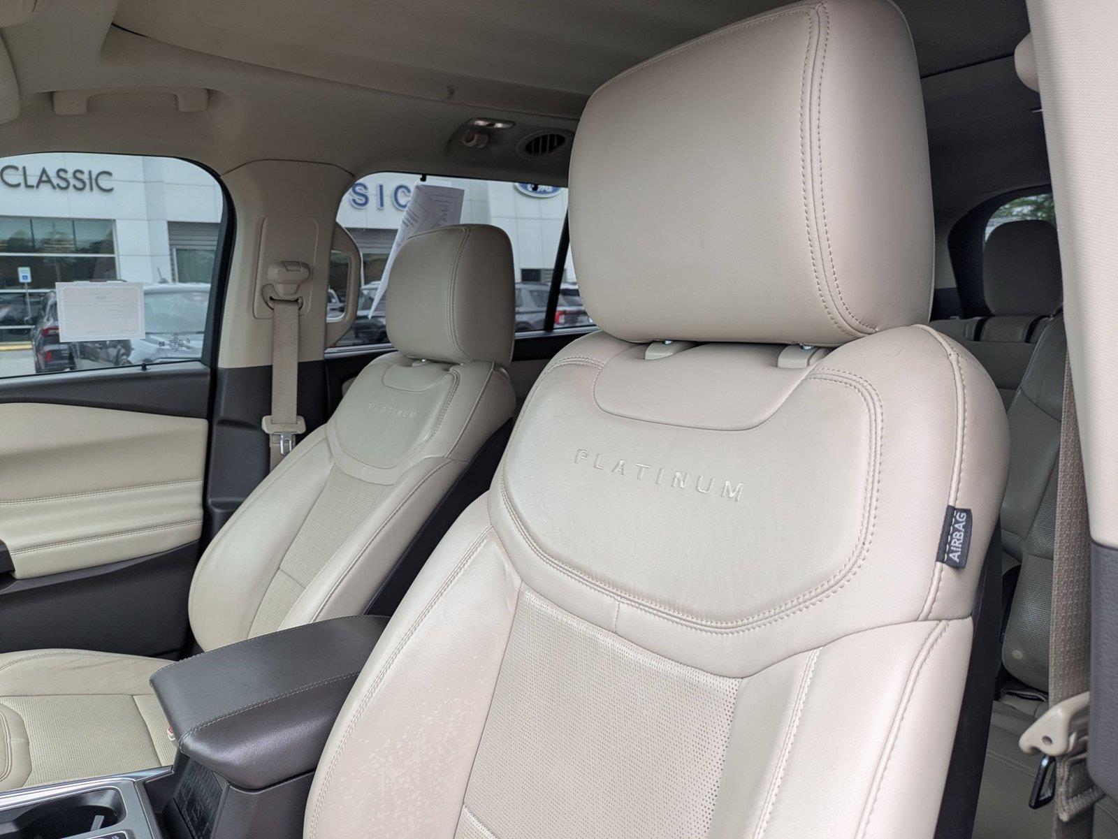 Used 2020 Silver Spruce Metallic Ford Platinum image 13