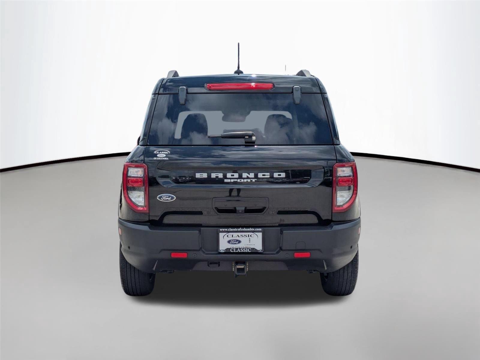 Used 2023 Shadow Black Ford Outer Banks image 6
