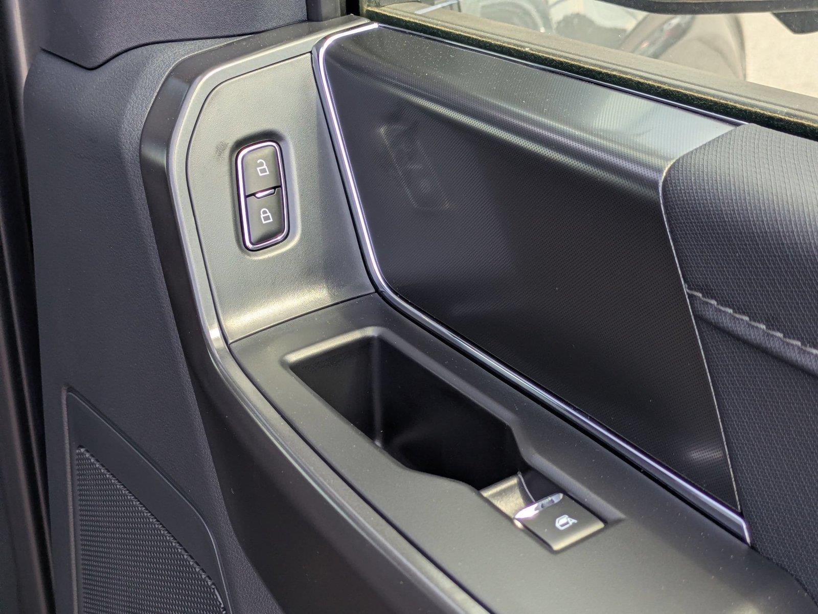 New 2024 Carbonized Gray Metallic Ford XLT image 32
