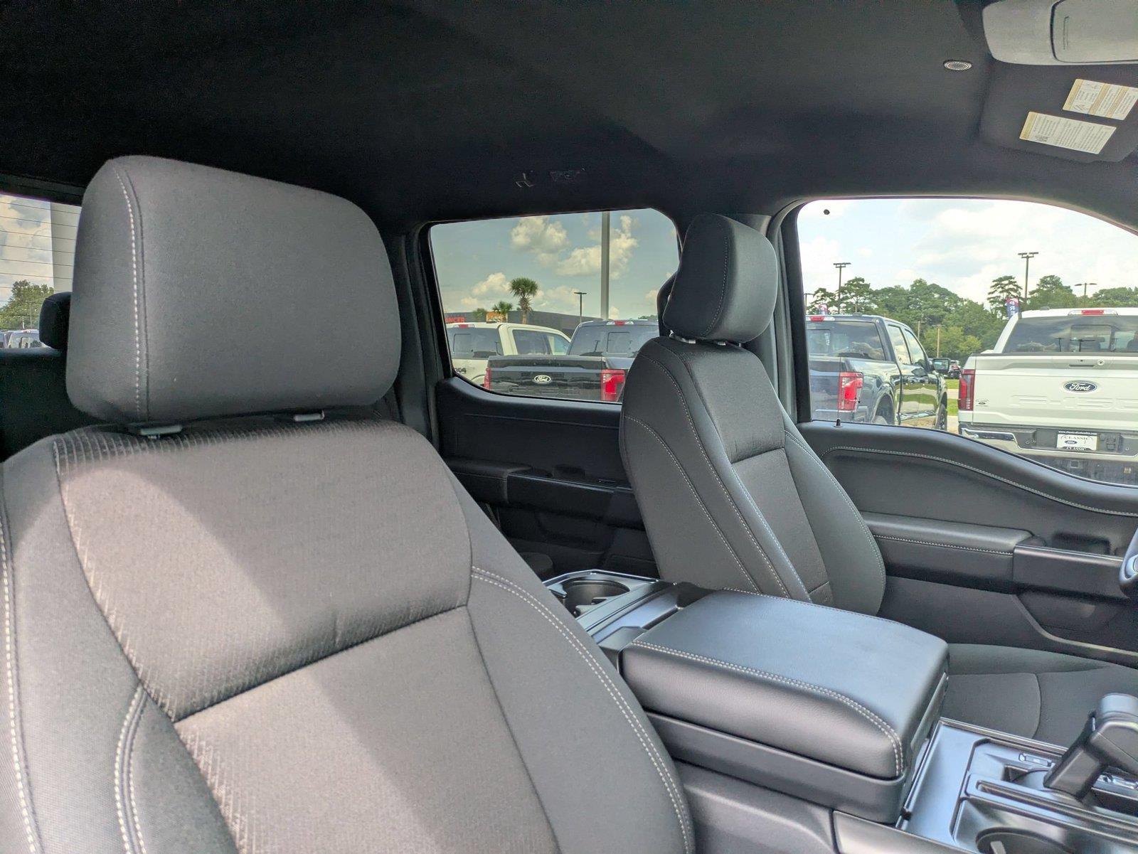 New 2024 Carbonized Gray Metallic Ford XLT image 33