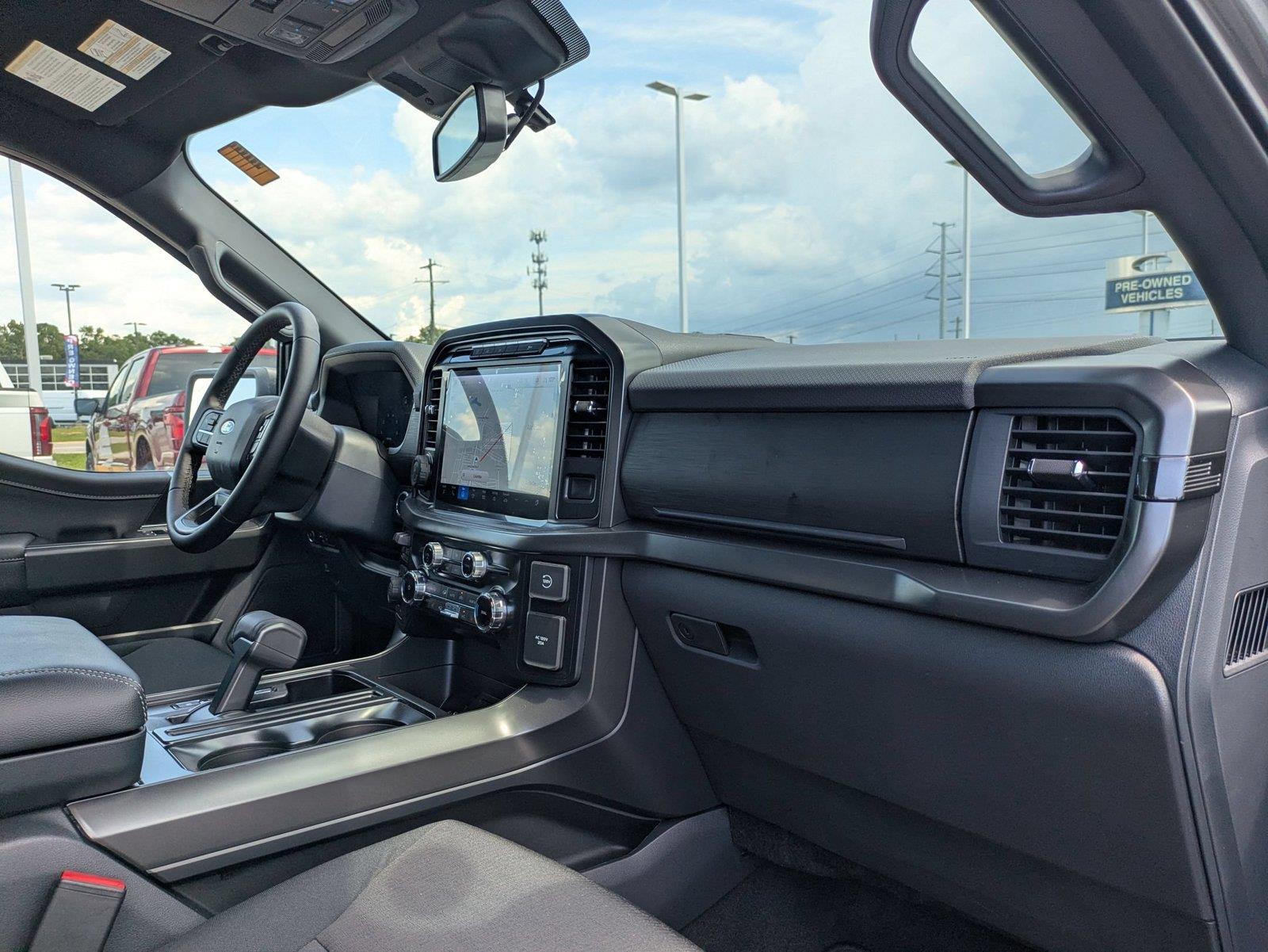New 2024 Carbonized Gray Metallic Ford XLT image 35