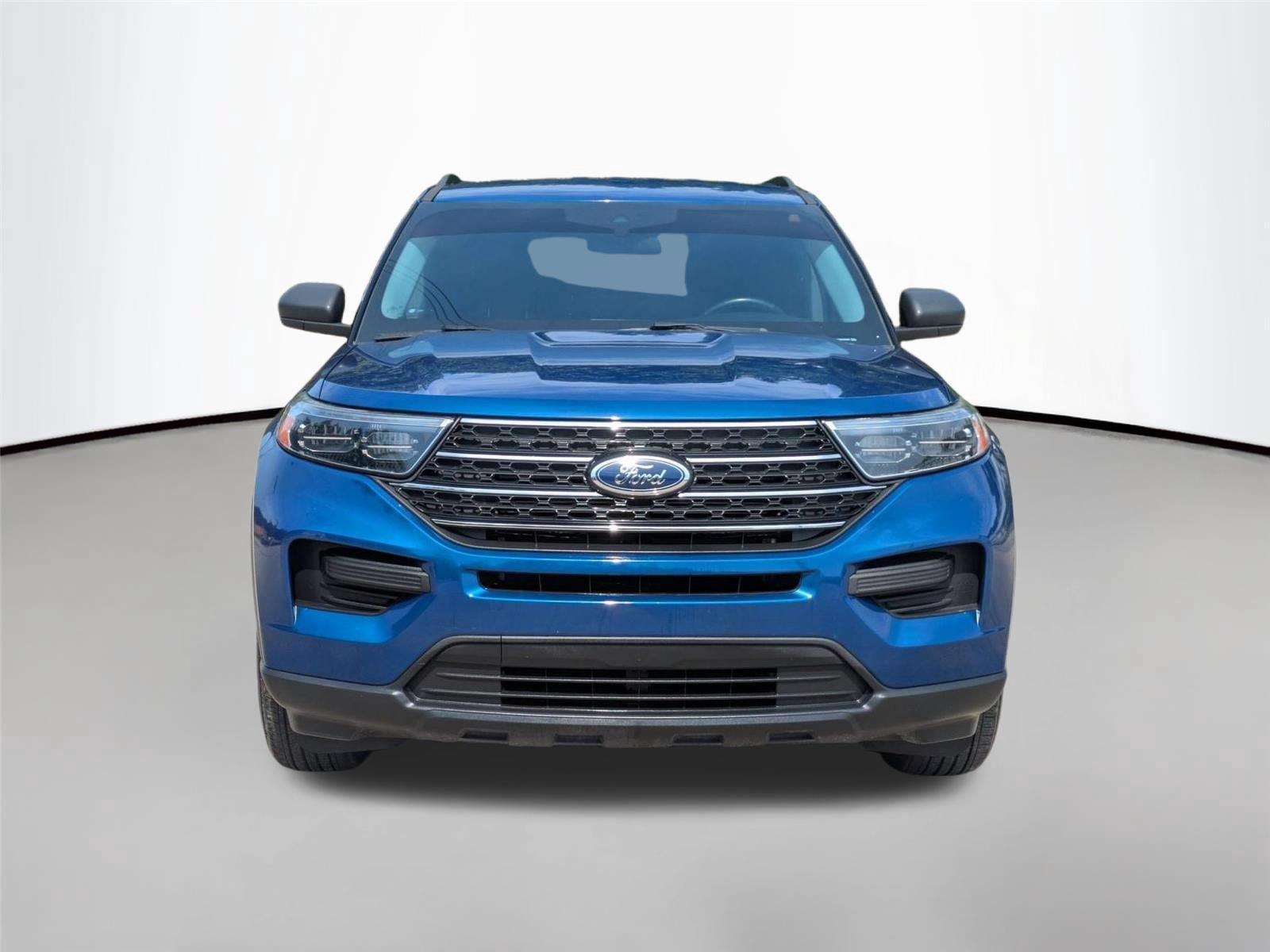 Used 2022 Atlas Blue Metallic Ford XLT image 2