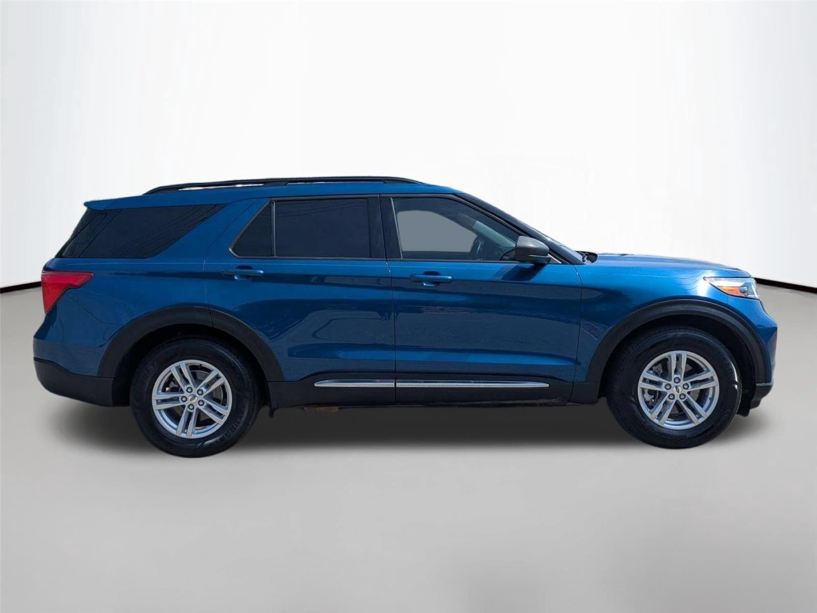 Used 2022 Atlas Blue Metallic Ford XLT image 4