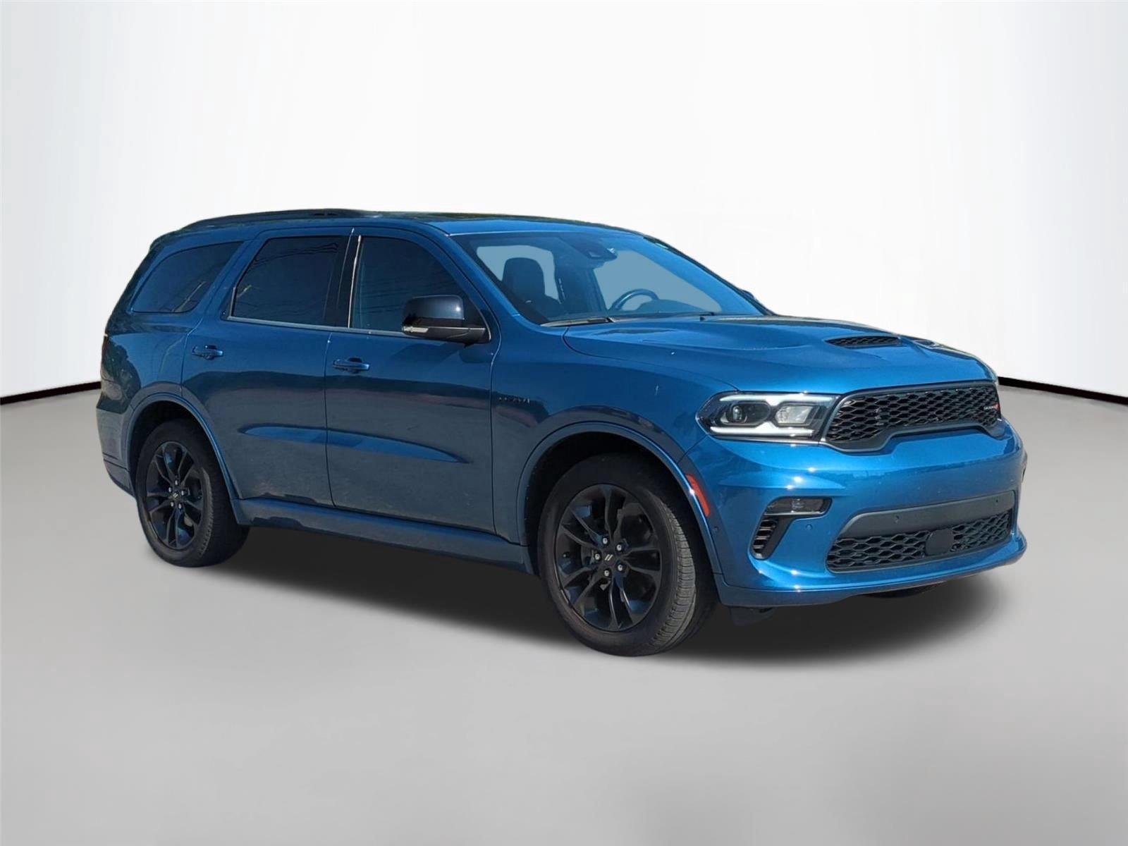 Used 2023 Frostbite Pearlcoat Dodge R/T Plus image 5