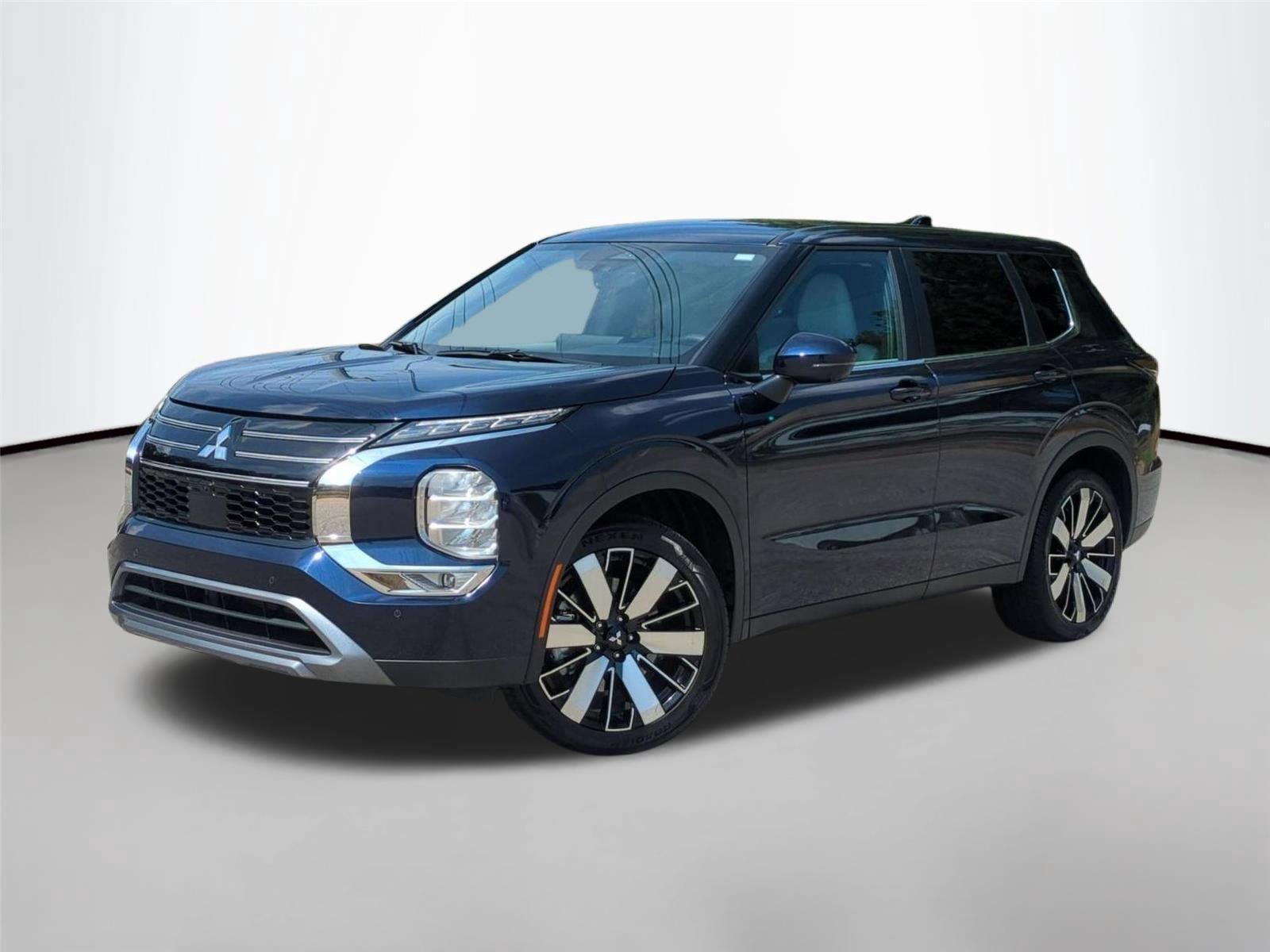 Cosmic Blue Metallic 2025 Mitsubishi Outlander SUV / Crossover Front-Wheel Drive Continuously Variable Transmission