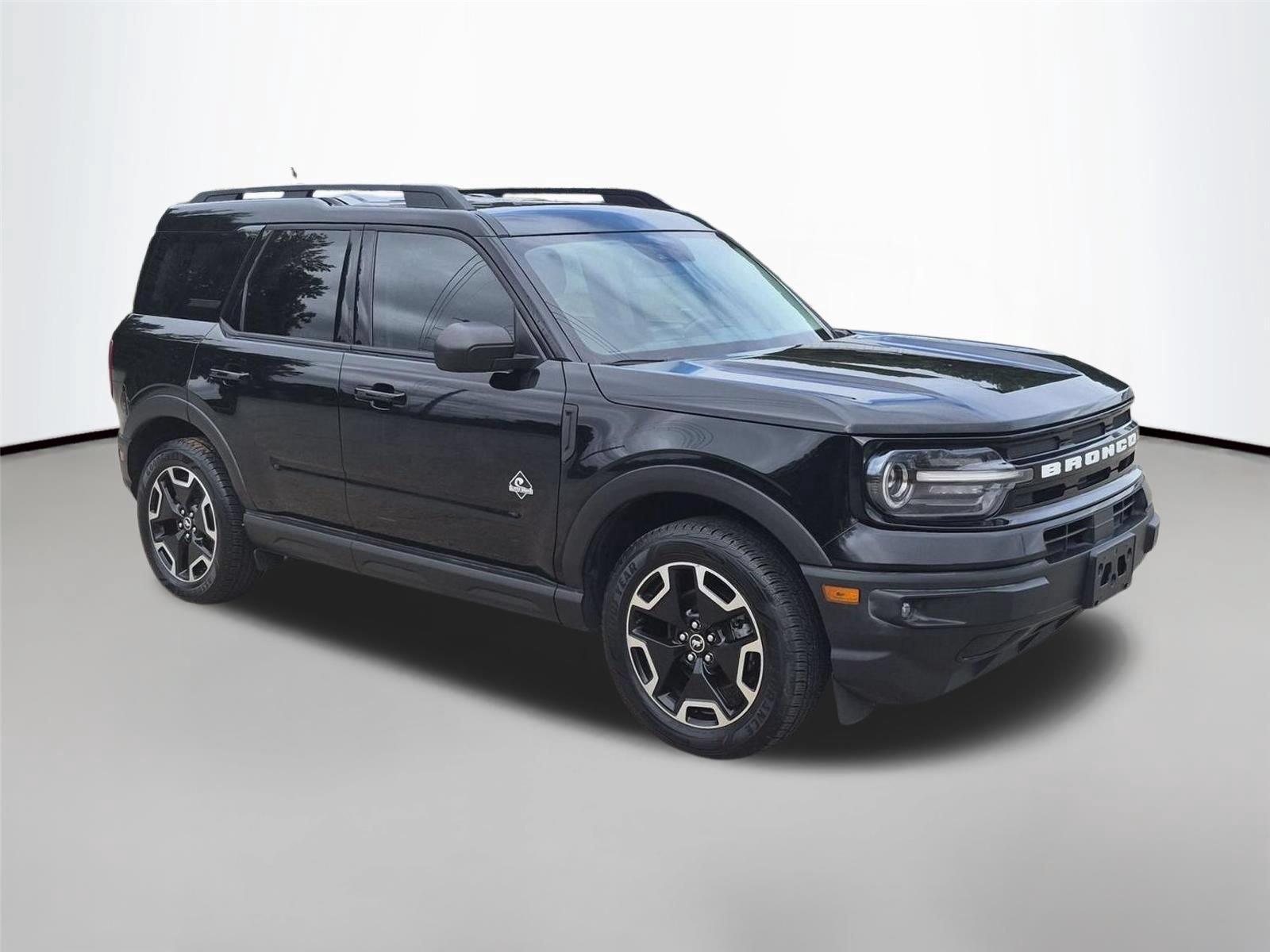 Used 2021 Shadow Black Ford Outer Banks image 7
