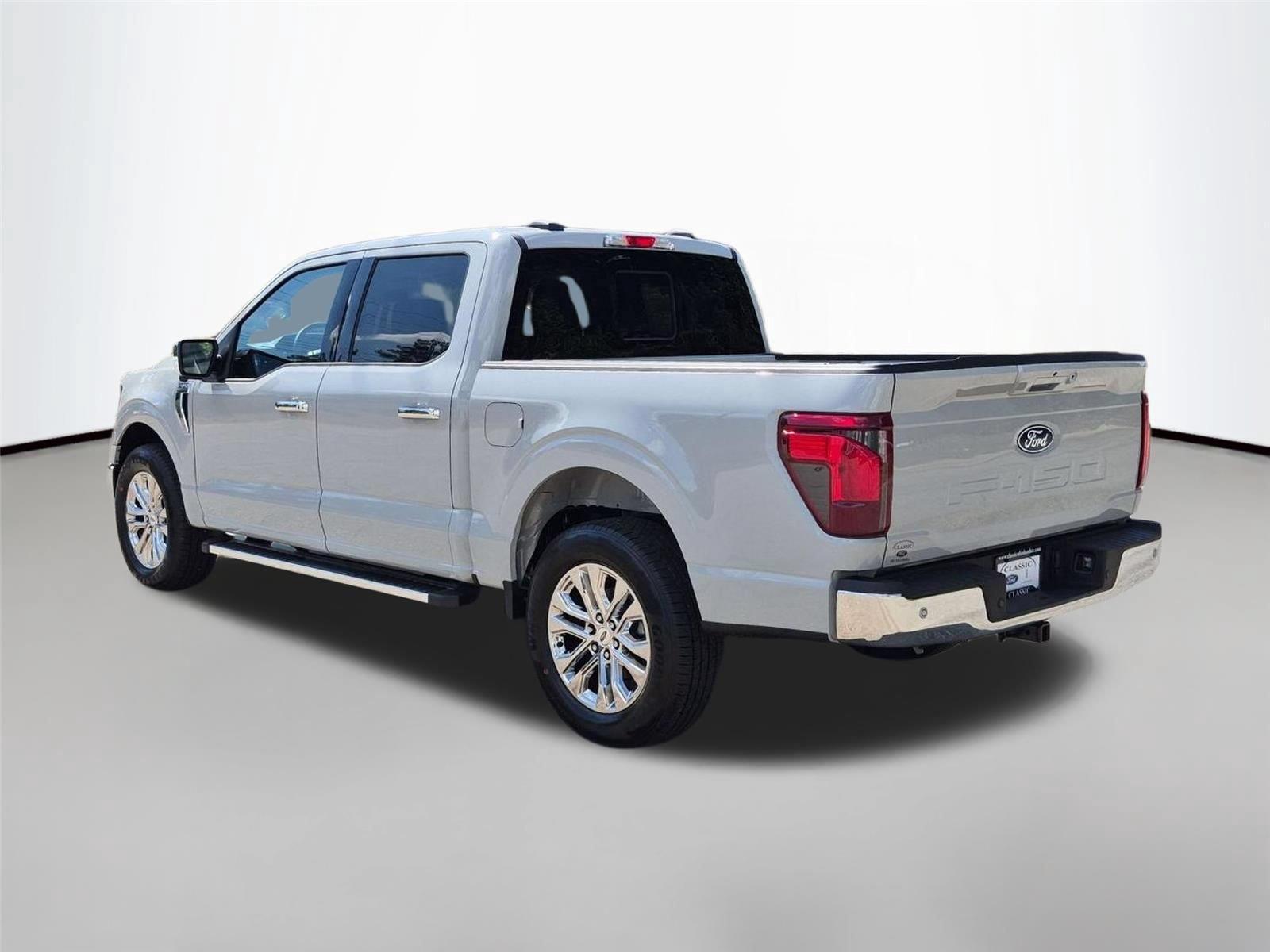 New 2026 Avalanche Ford XLT image 3