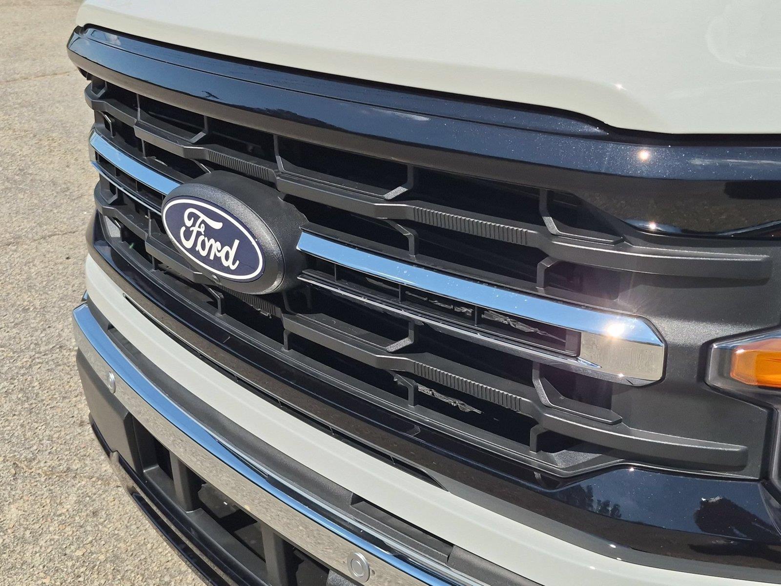 New 2026 Avalanche Ford XLT image 13