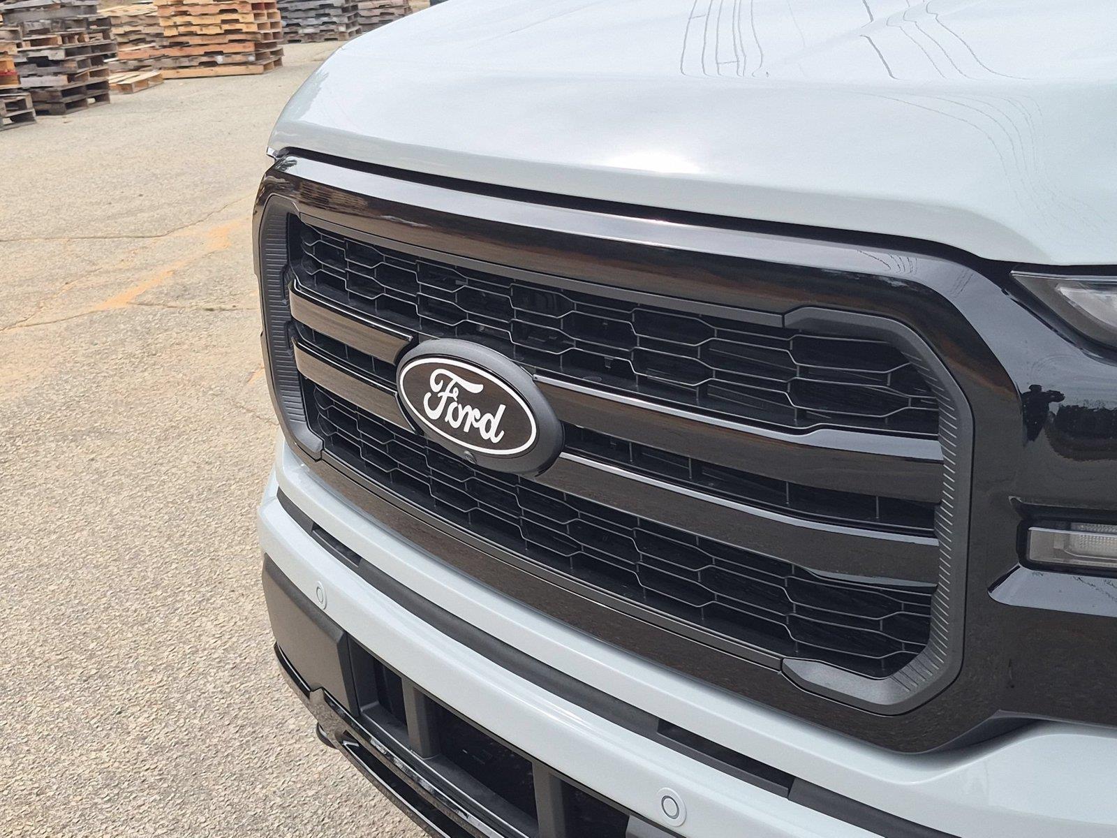 New 2026 Avalanche Ford LARIAT image 13