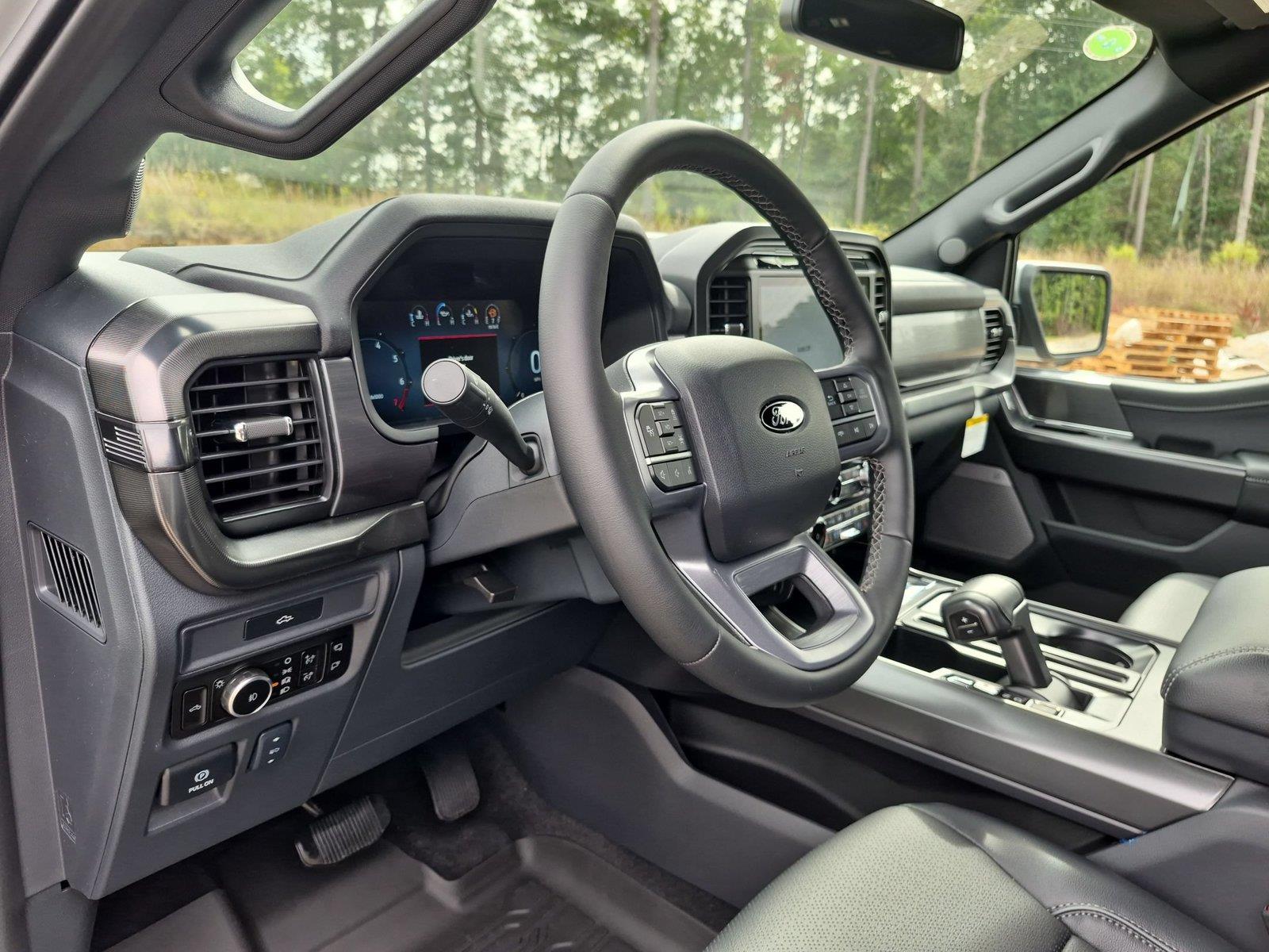 New 2026 Avalanche Ford LARIAT image 18