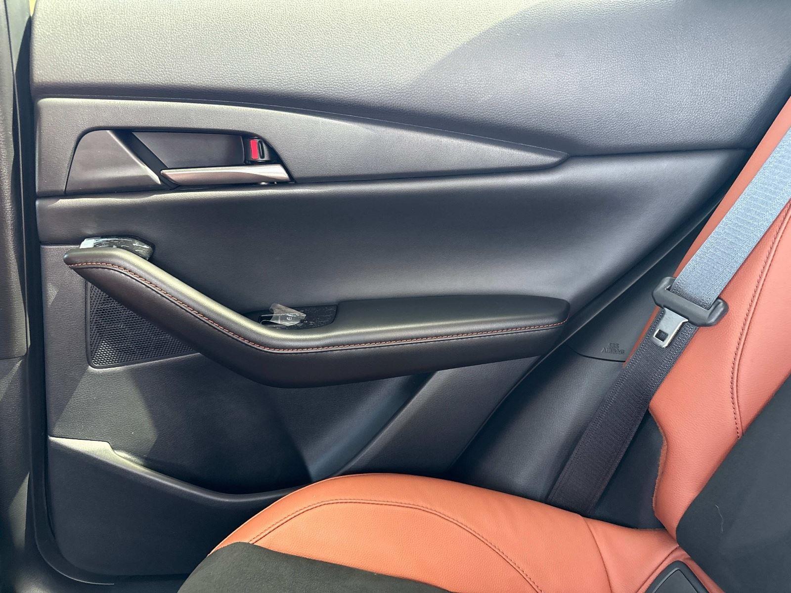 2024 Mazda CX-30 2.5 Carbon Turbo