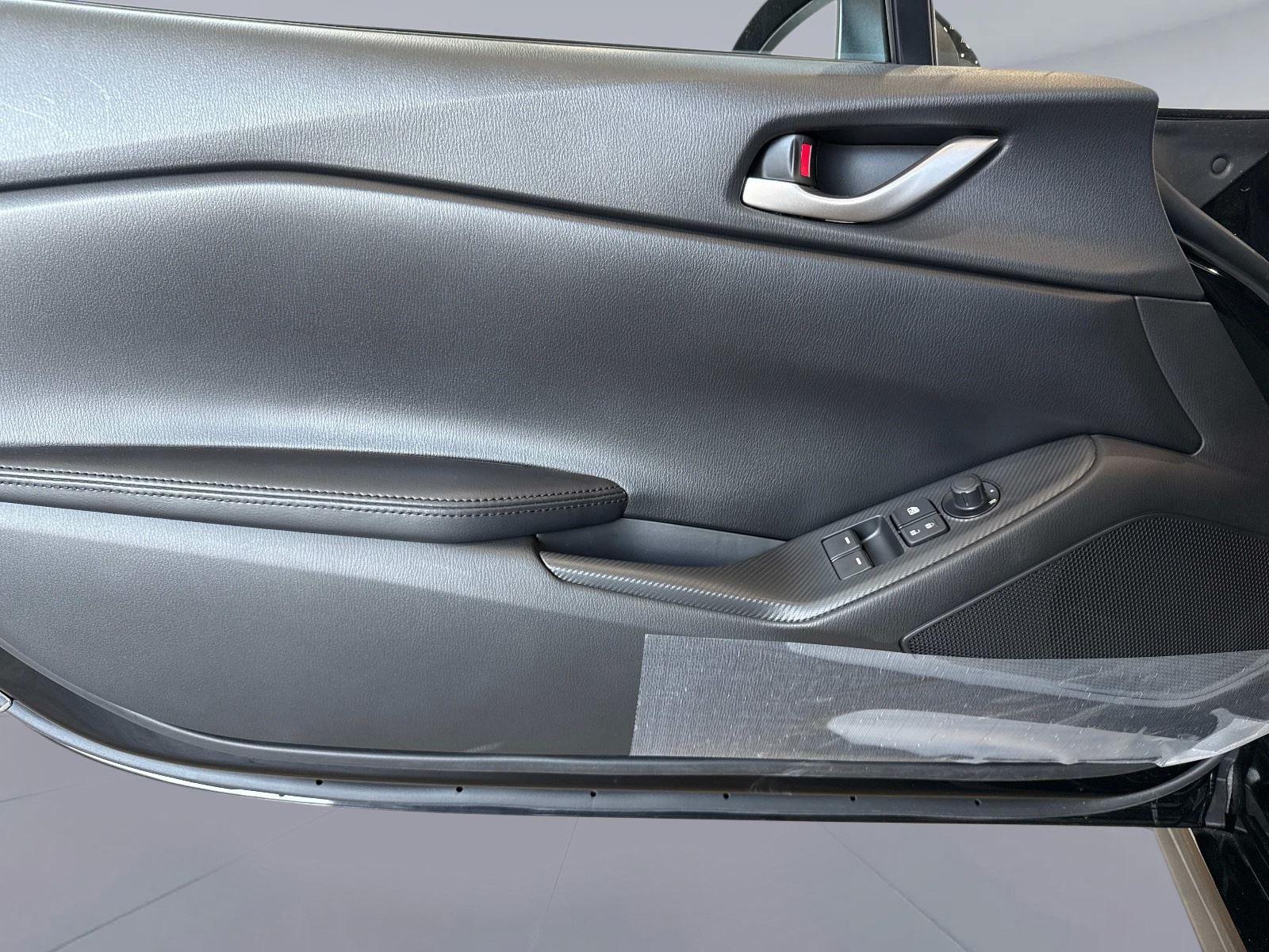 2025 Mazda MX-5 Miata Sport