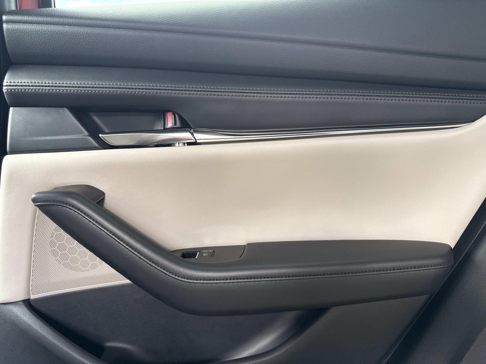2019 Mazda Mazda3 Hatchback Preferred photo 10
