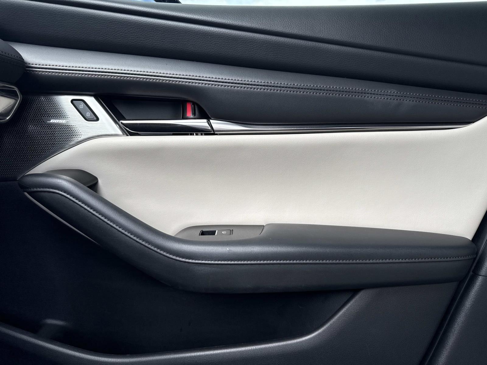 2019 Mazda Mazda3 Hatchback Preferred photo 15