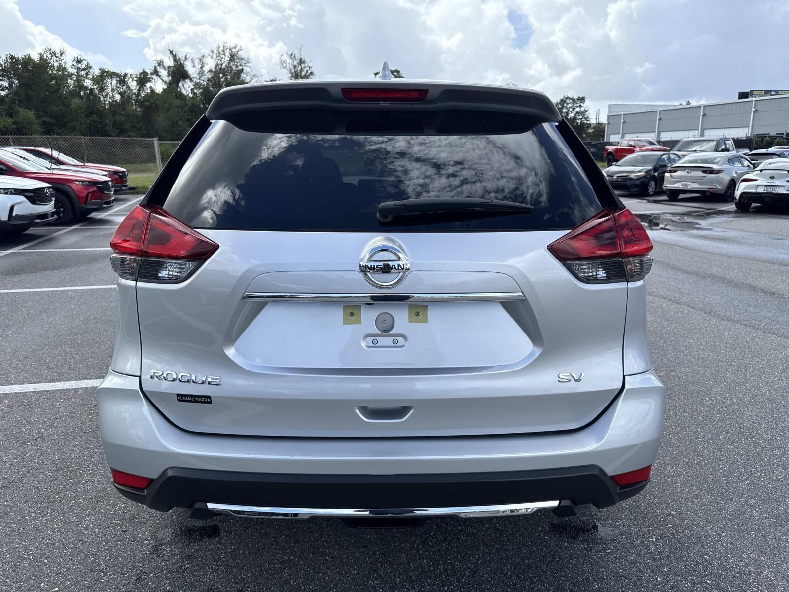 2018 Nissan Rogue SL photo 4