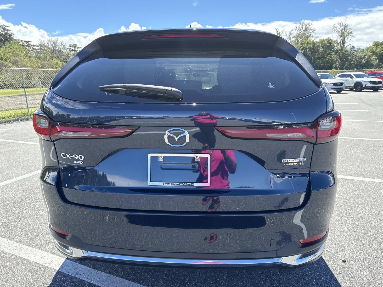 2024 Mazda CX-90 Premium Plus photo 4