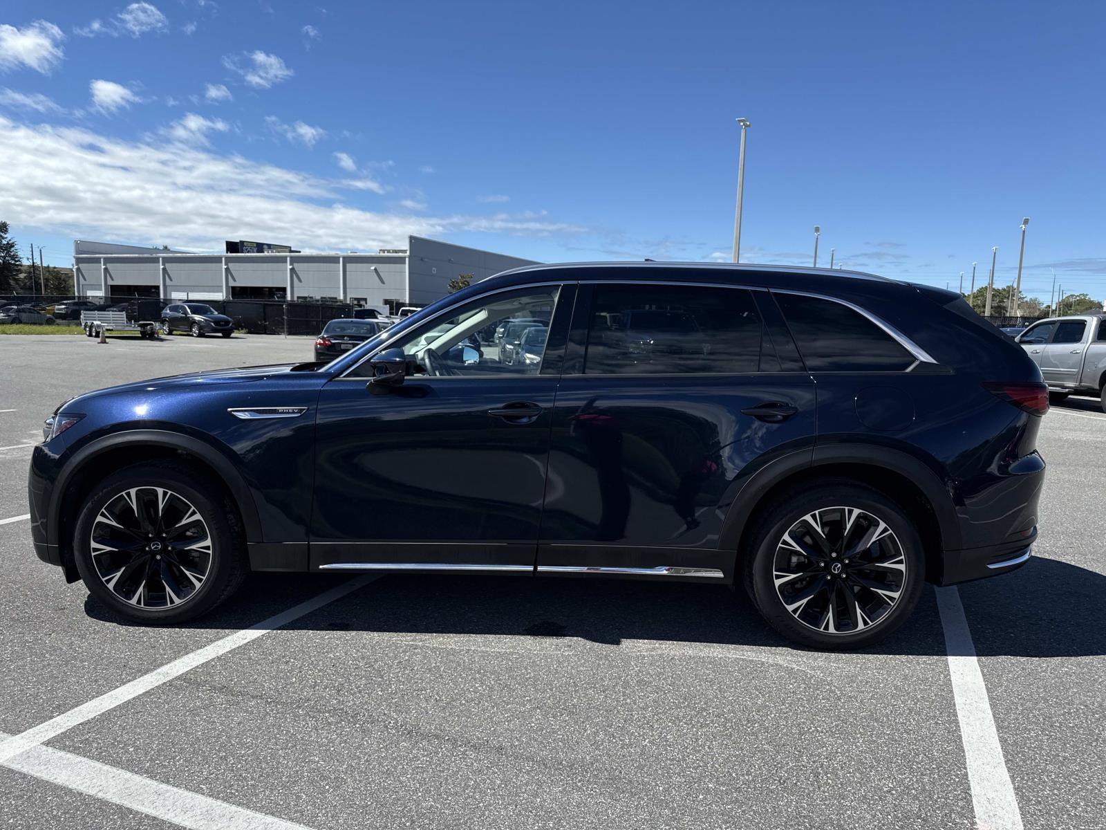2024 Mazda CX-90 PHEV Premium Plus